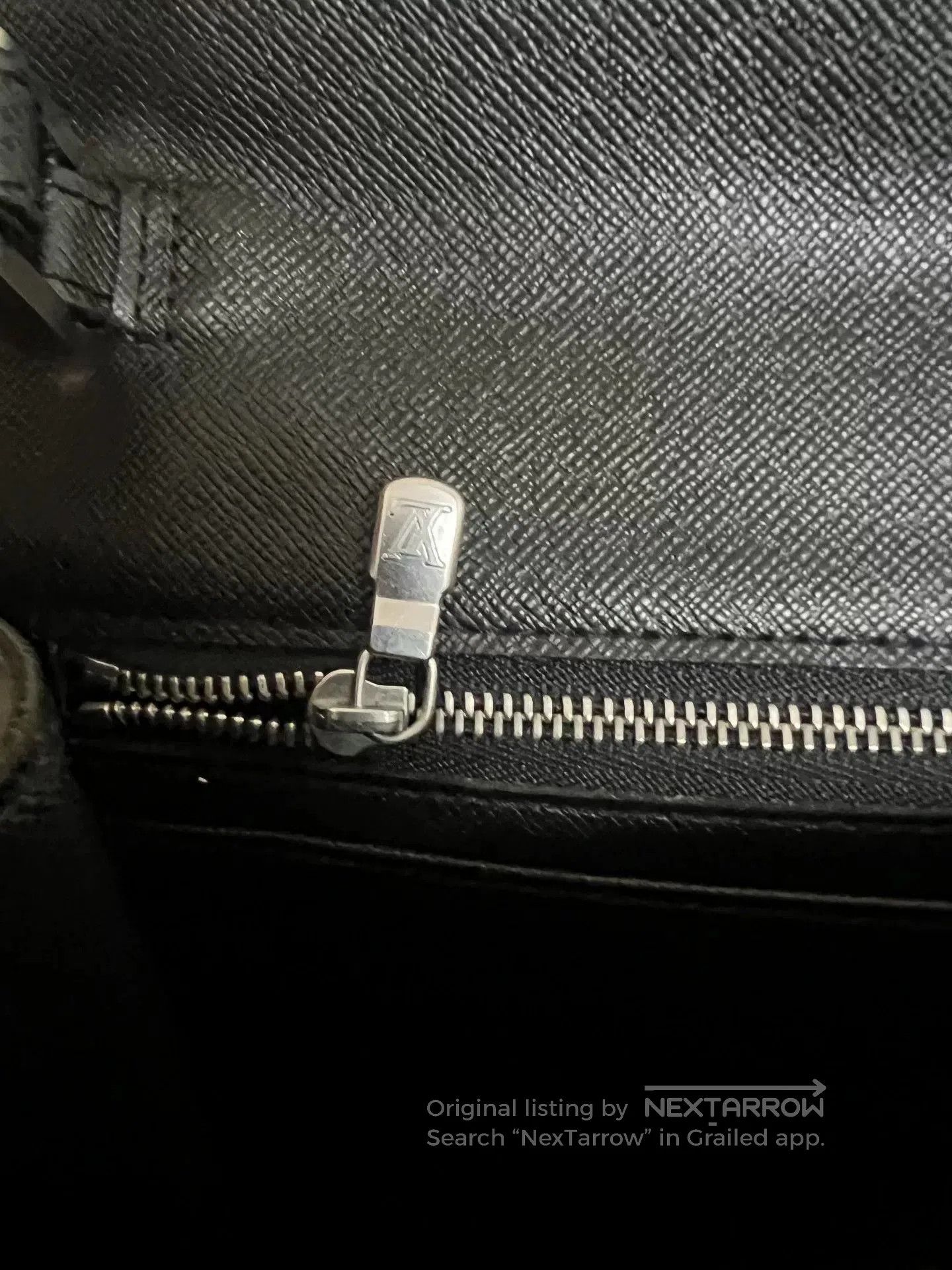 Louis Vuitton Louis Vuitton Men's Leather Handbag. Size ONE SIZE - 6 Thumbnail