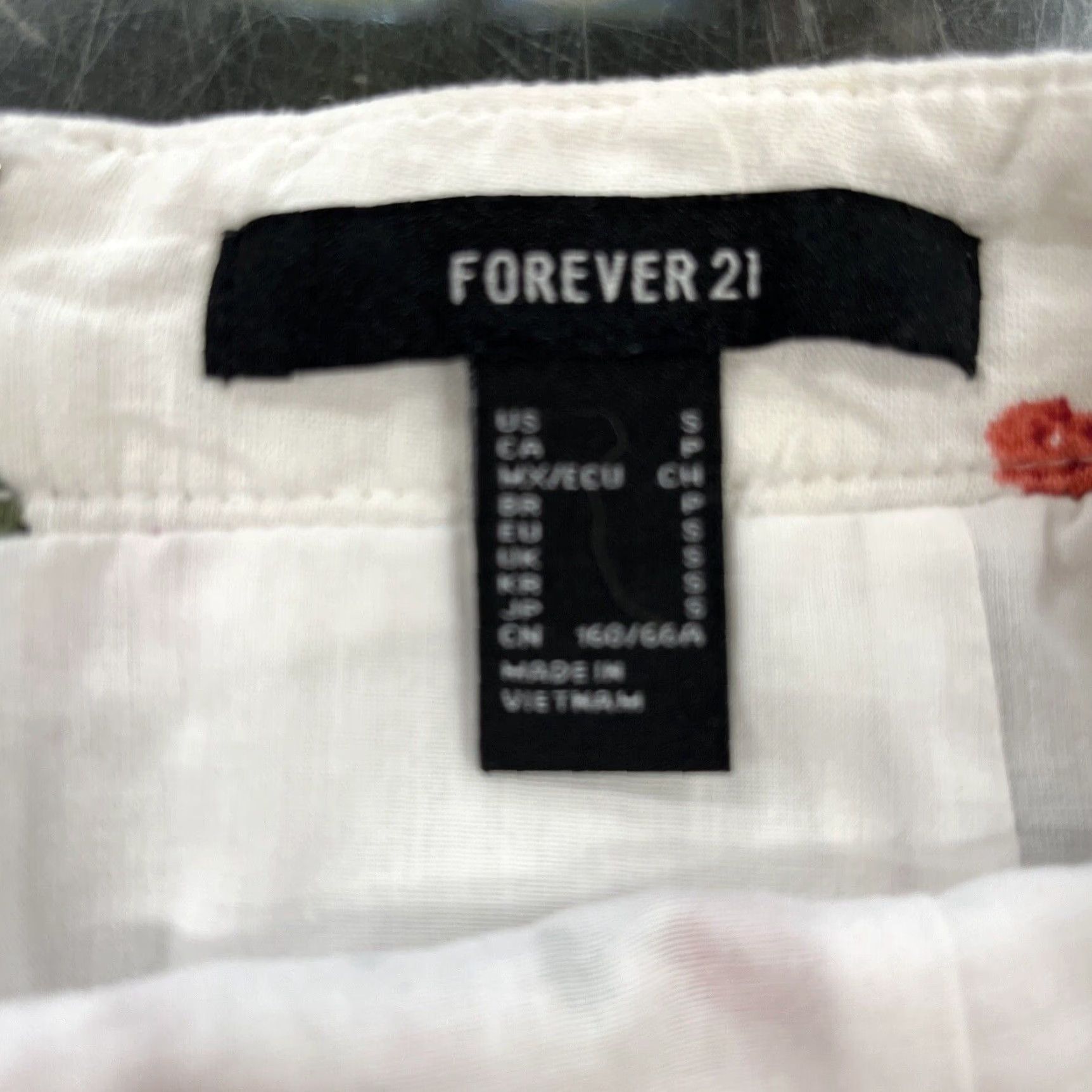 Forever 21 FOREVER 21 White Floral Skirt Mini Short Regular Size S Womens |  Grailed, image size:1724x1724