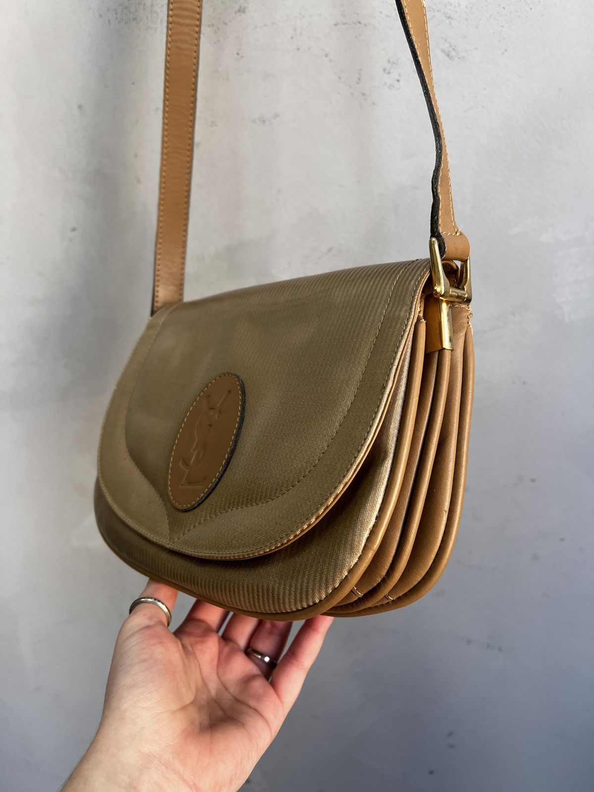 Yves Saint Laurent Beige Yves Saint Laurent Shoulder Bag Vintage 90s Size ONE SIZE - 5 Thumbnail