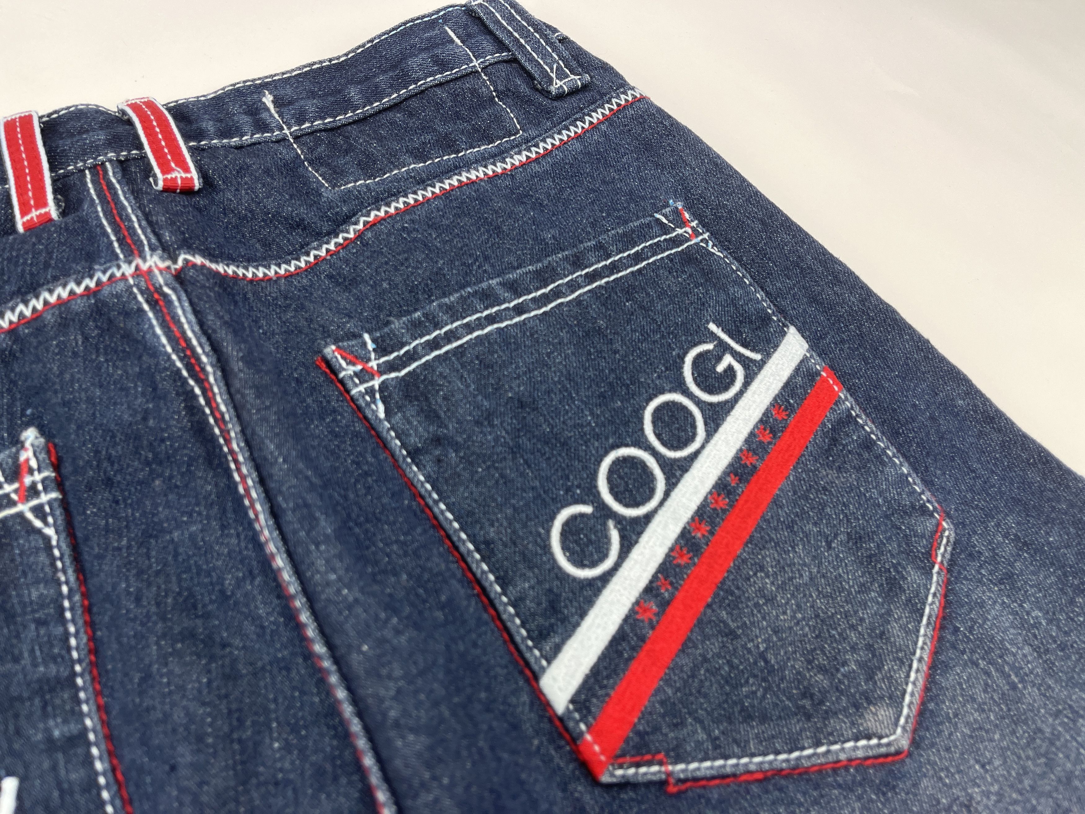 Coogi Coogi jeans shorts, vintage 90s hip hop 1990s skater Y2K 28 Size US 28 / EU 44 - 6 Thumbnail