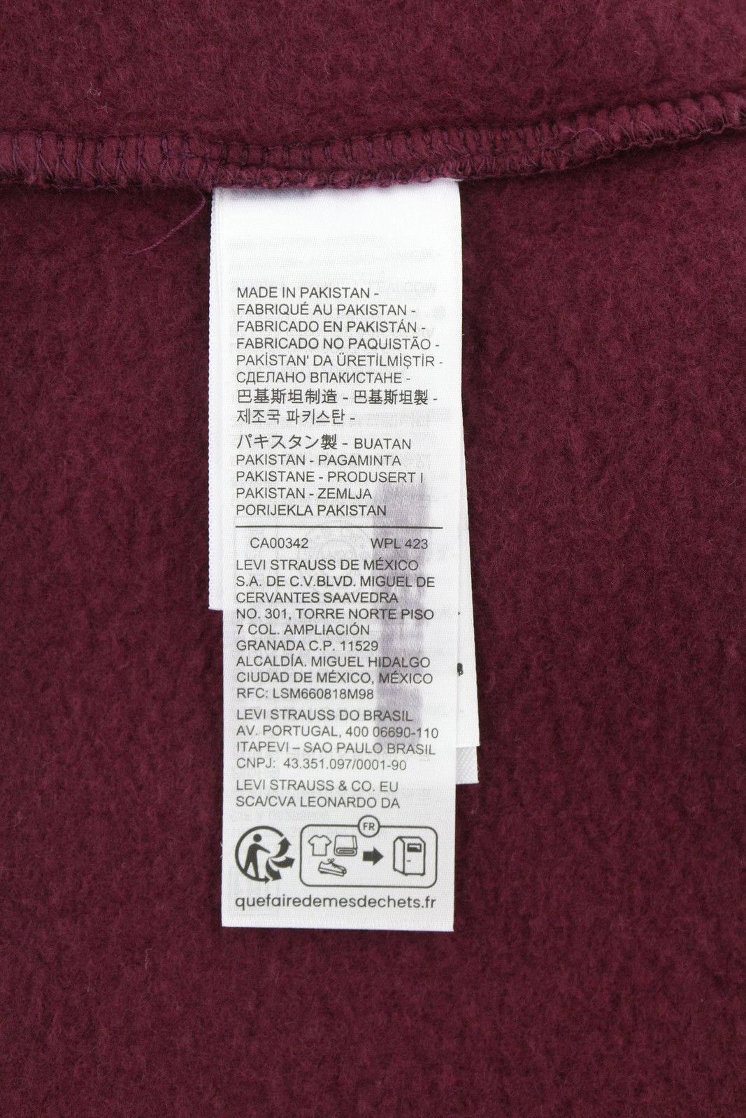 Levi's STANDARD FIT XL Burgundy Full Zip Patch Logo Hoodie 87114 Size US XL / EU 56 / 4 - 7 Thumbnail