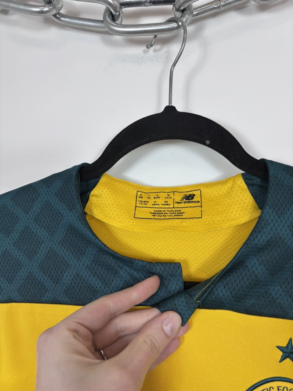 New Balance New Balance Celtic 2019/2020 Away Football Soccer Jersey Size US S / EU 44-46 / 1 - 6 Thumbnail