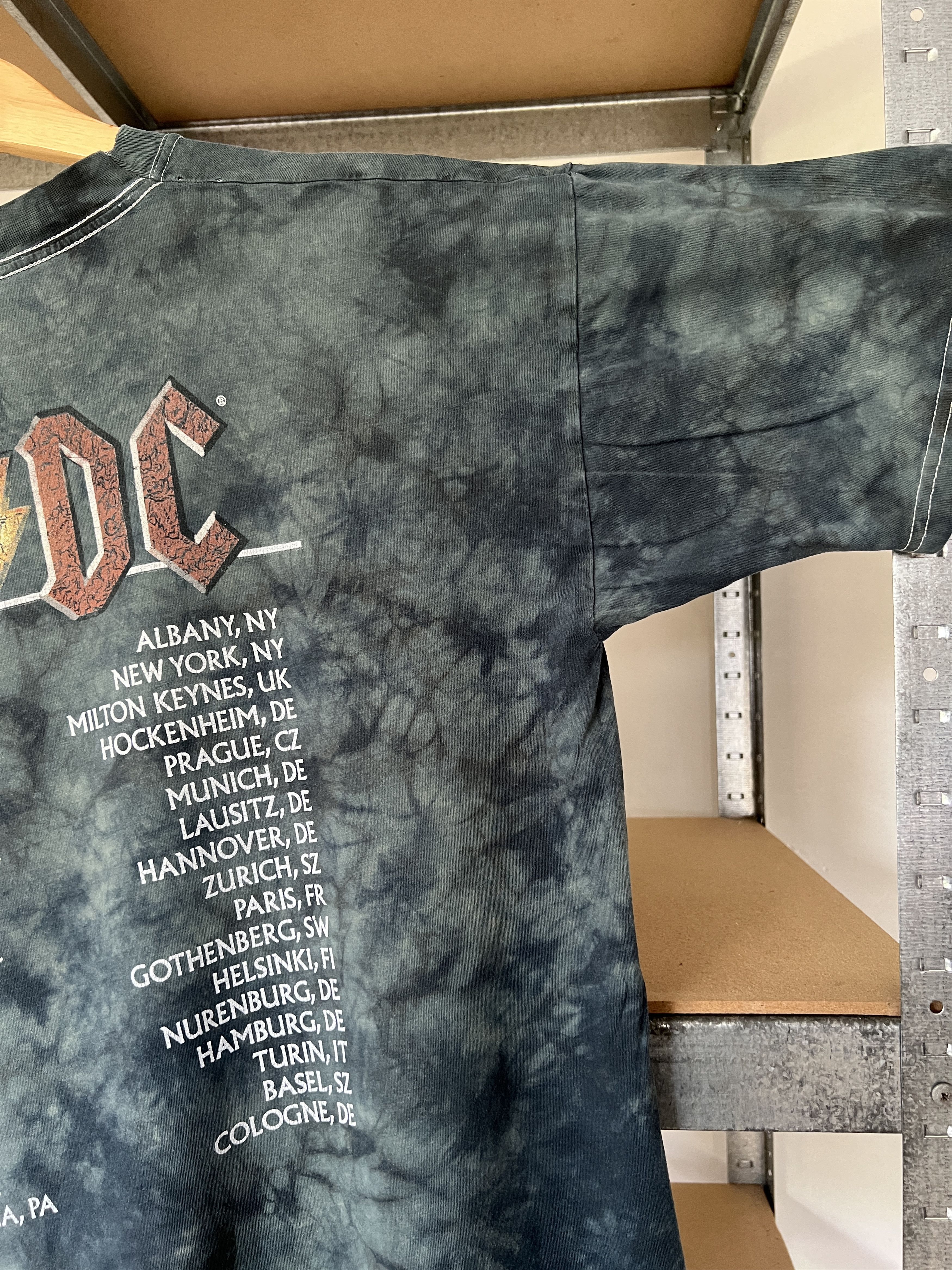 Band Tees Vintage 2001 AC/DC Rock Band Tour Tie Dye T-shirt Size US M / EU 48-50 / 2 - 22 Thumbnail