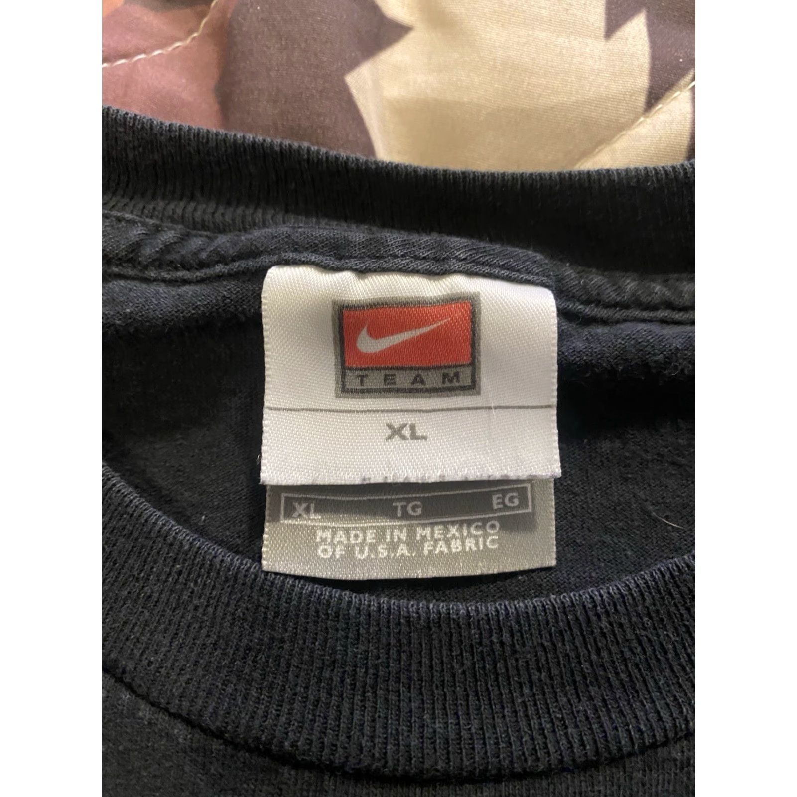 Nike VINTAGE Nike Purdue Boilermakers Long Sleeve T-Shirt Center Swoosh Black Mens XL 90s Sports University Graphic Print Cotton Crew Neck Size US XL / EU 56 / 4 - 3 Thumbnail