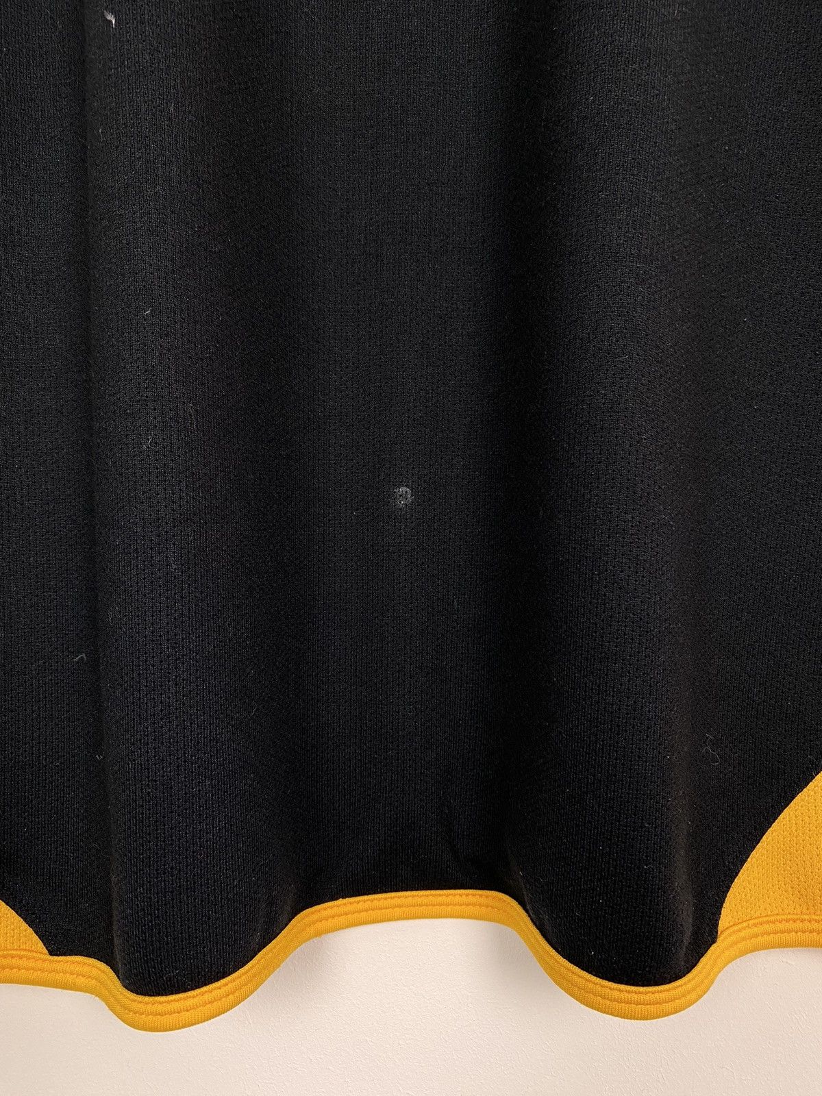 Canterbury of New Zealand × Vintage Vintage London Wasps Rugby Shirt Magners Size L-XL Black Top Size US XL / EU 56 / 4 - 10 Thumbnail