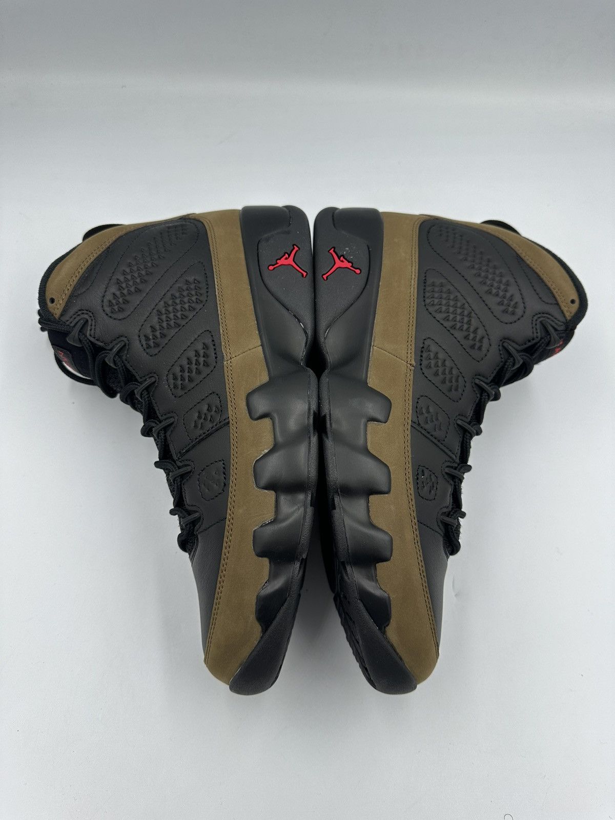 Jordan Brand Air Jordan 9 Retro Olive (2024) Size US 10.5 / EU 43-44 - 4 Thumbnail