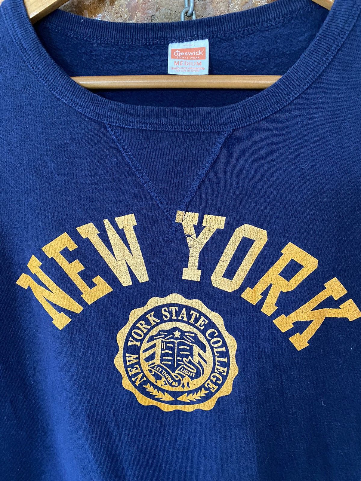 Japanese Brand × Sugar Cane × Toyo Enterprises Vtg New York State Collages Size US M / EU 48-50 / 2 - 5 Thumbnail