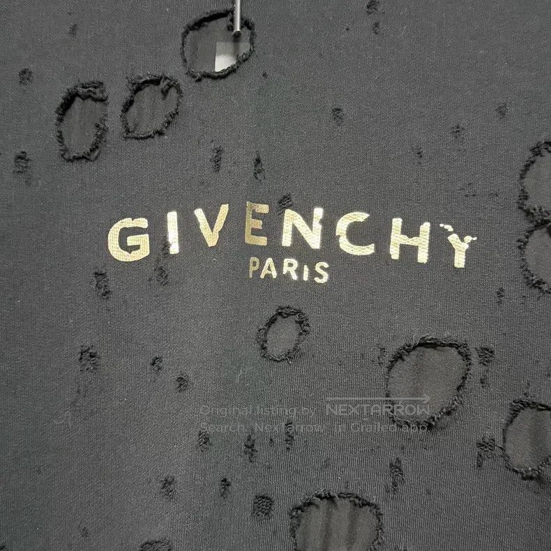 Givenchy Givenchy Metal Hole Vintage Oversized Hoodie Sweatshirt Size US M / EU 48-50 / 2 - 5 Thumbnail