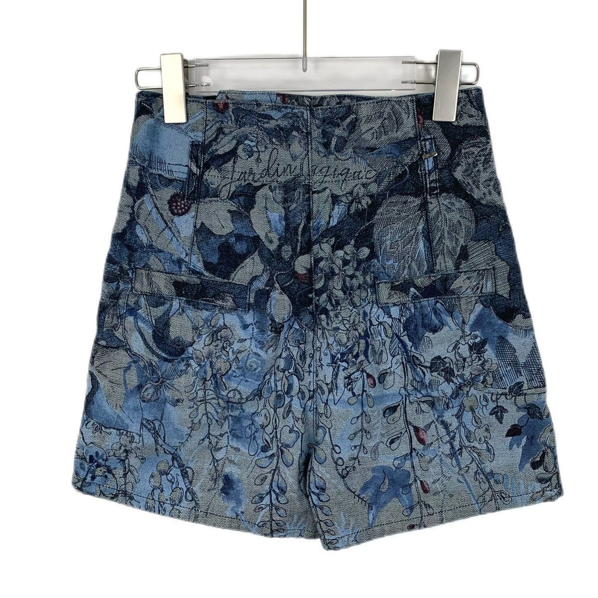 Dior Christian Dior All-over Floral Print Casual Shorts K26WX Size 25" / US 0 / IT 36 - 2 Thumbnail