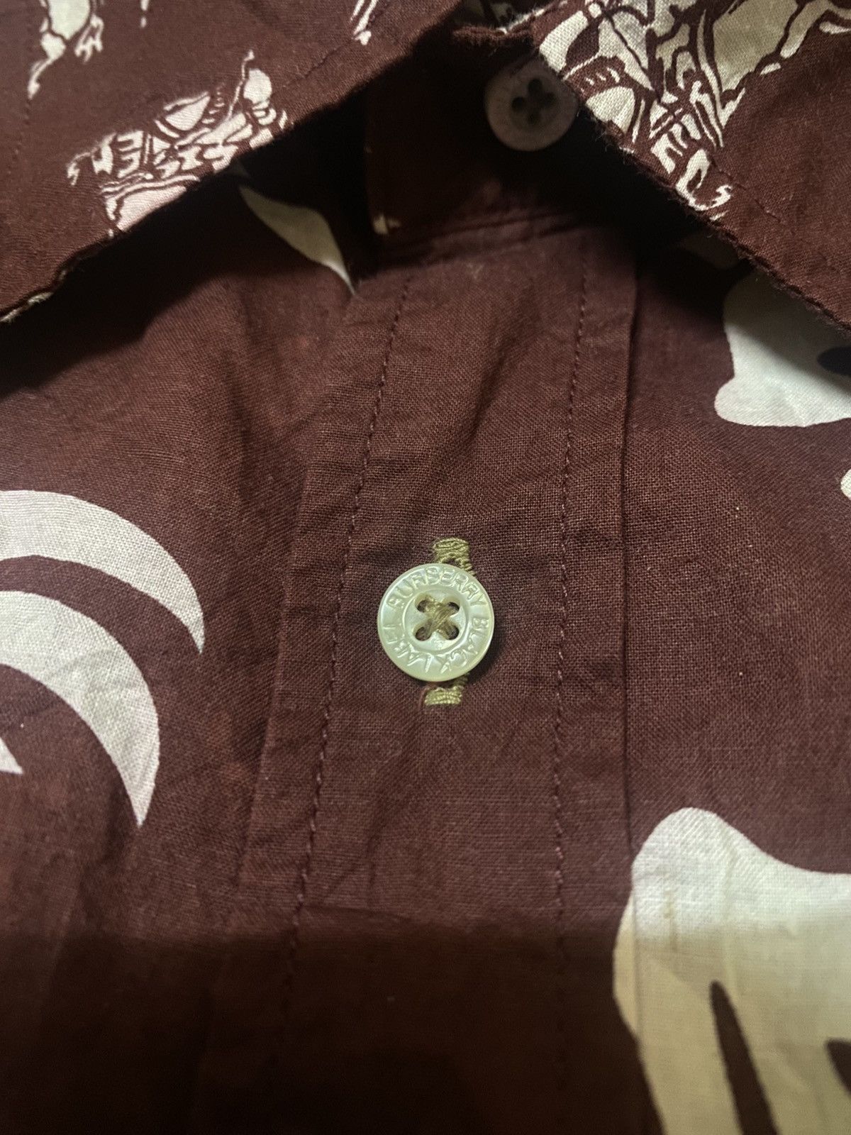 Burberry Burberry Horse Knight Fullrint Big Logo Button Up Shirt Size US M / EU 48-50 / 2 - 6 Thumbnail