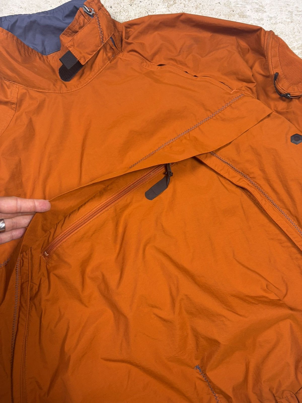 Nike ACG Vintage 2000s Nike ACG Asymmetrical Zip Anorak Jacket Size US L / EU 52-54 / 3 - 6 Thumbnail