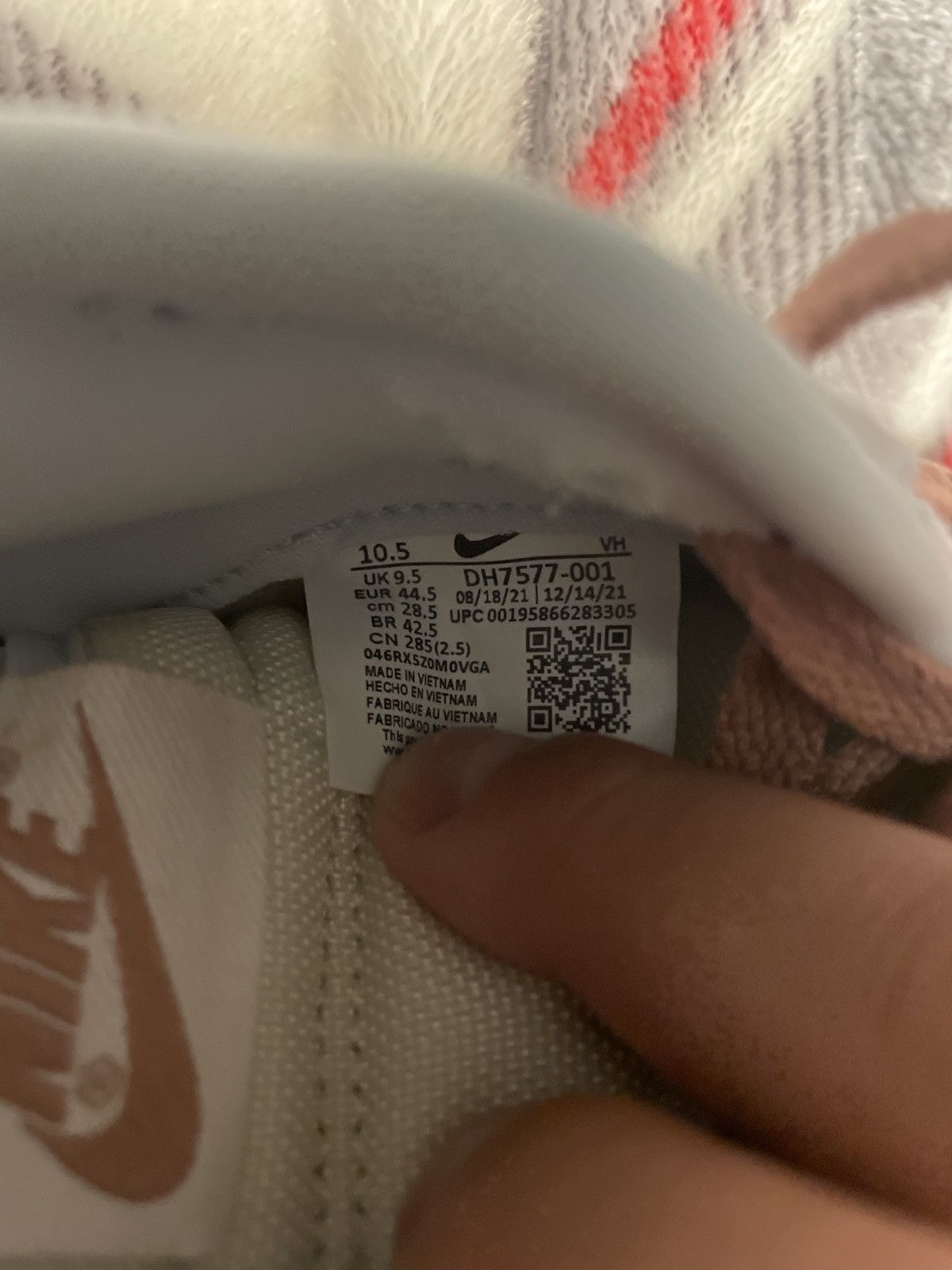 Nike 🏵Dunk Low Premium ‘Fossil Rose’🏵 2022 Size US 10.5 / EU 43-44 - 10 Thumbnail
