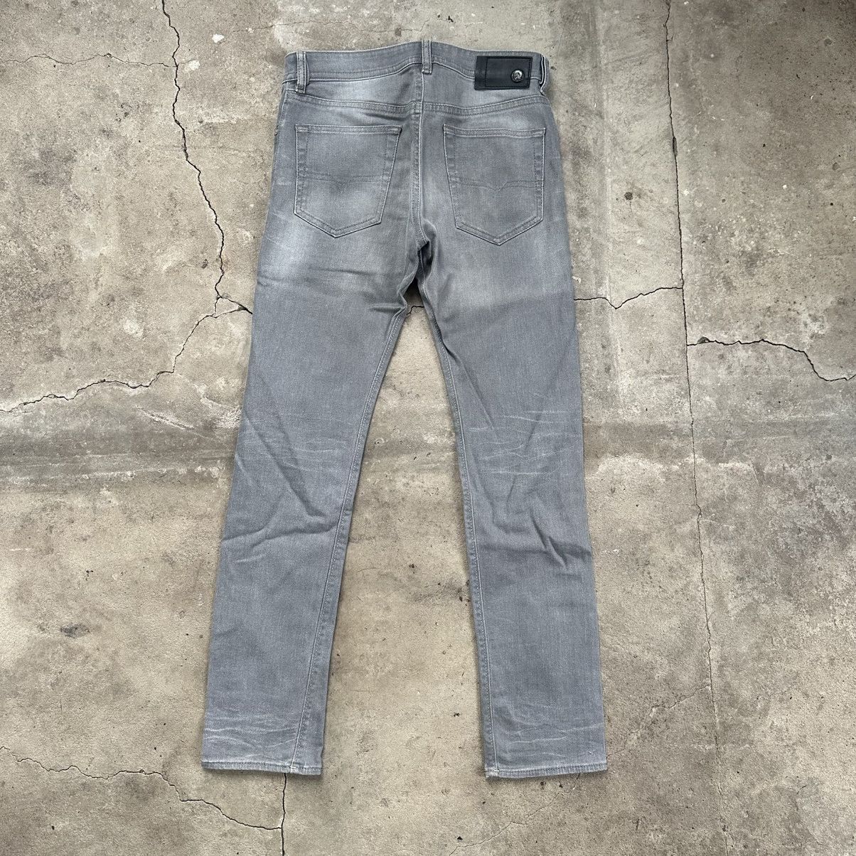 Diesel Diesel ‘Buster’ waxed style Tapered Denim 30x32 Size US 30 / EU 46 - 11 Thumbnail