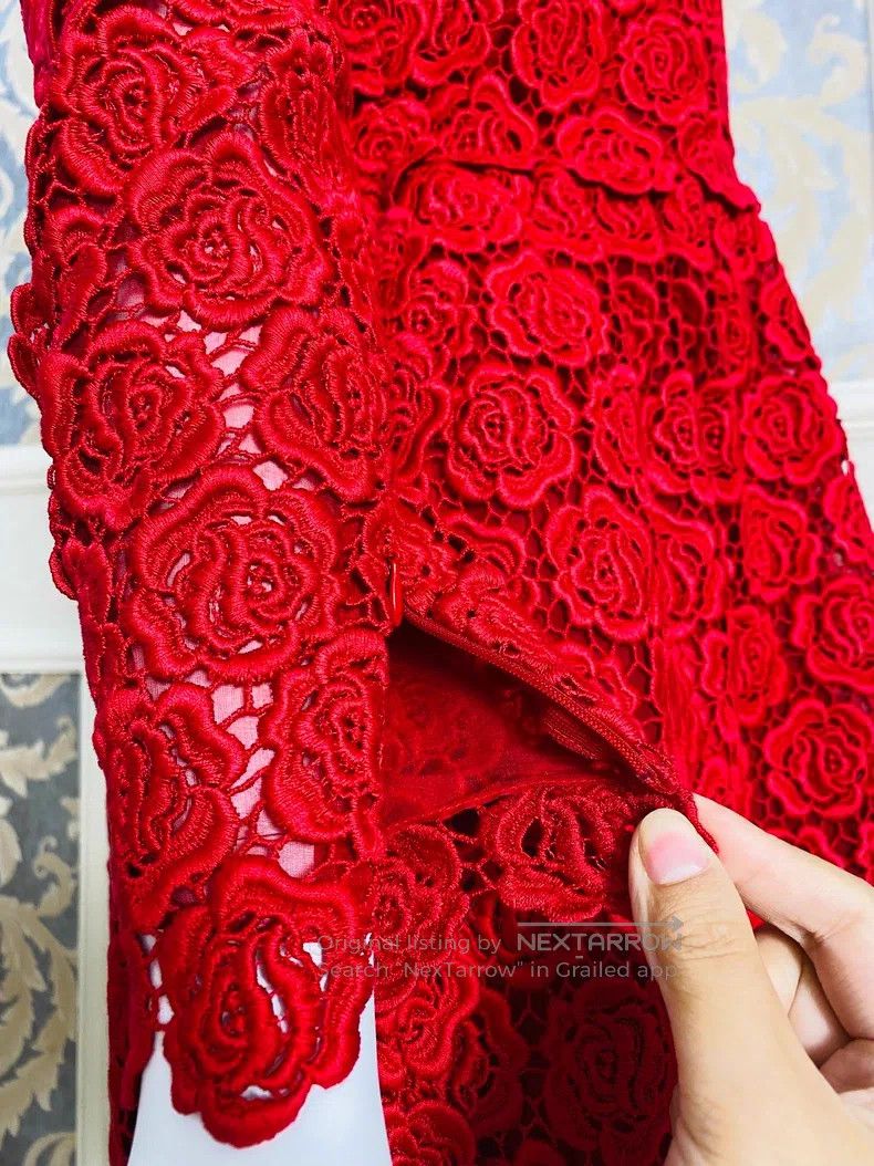 Valentino Valentino Red three-dimensional crocheted rose dress Size S / US 4 / IT 40 - 5 Thumbnail