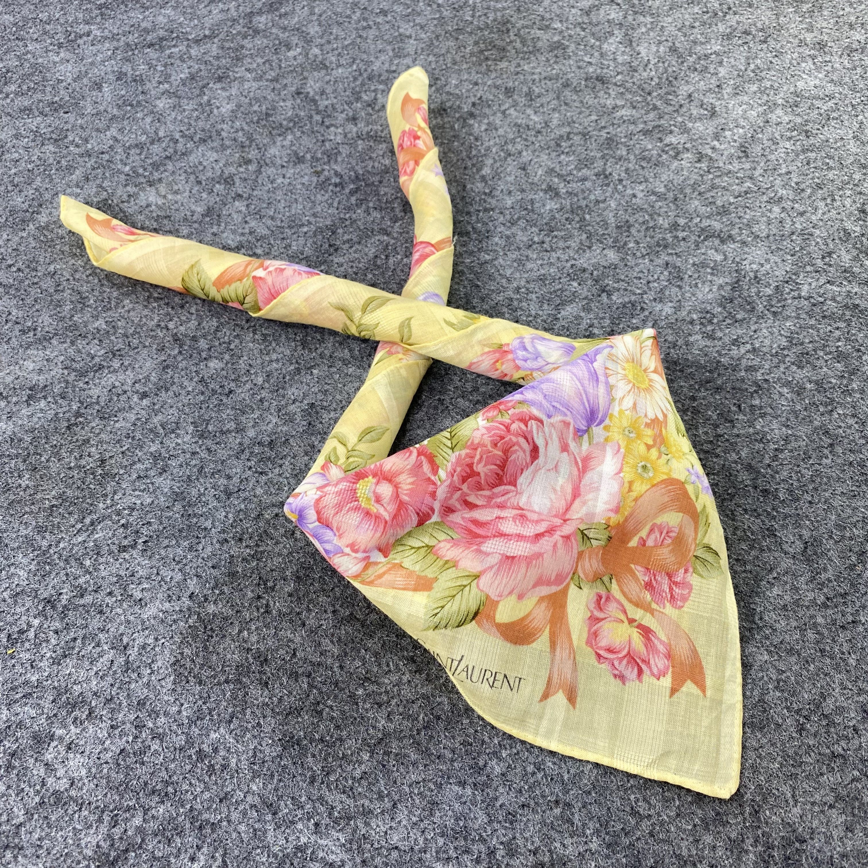 Vintage × Yves Saint Laurent Yves Saint Laurent Handkerchief /Bandana / Neckerchief-B1290 Size ONE SIZE - 1 Thumbnail