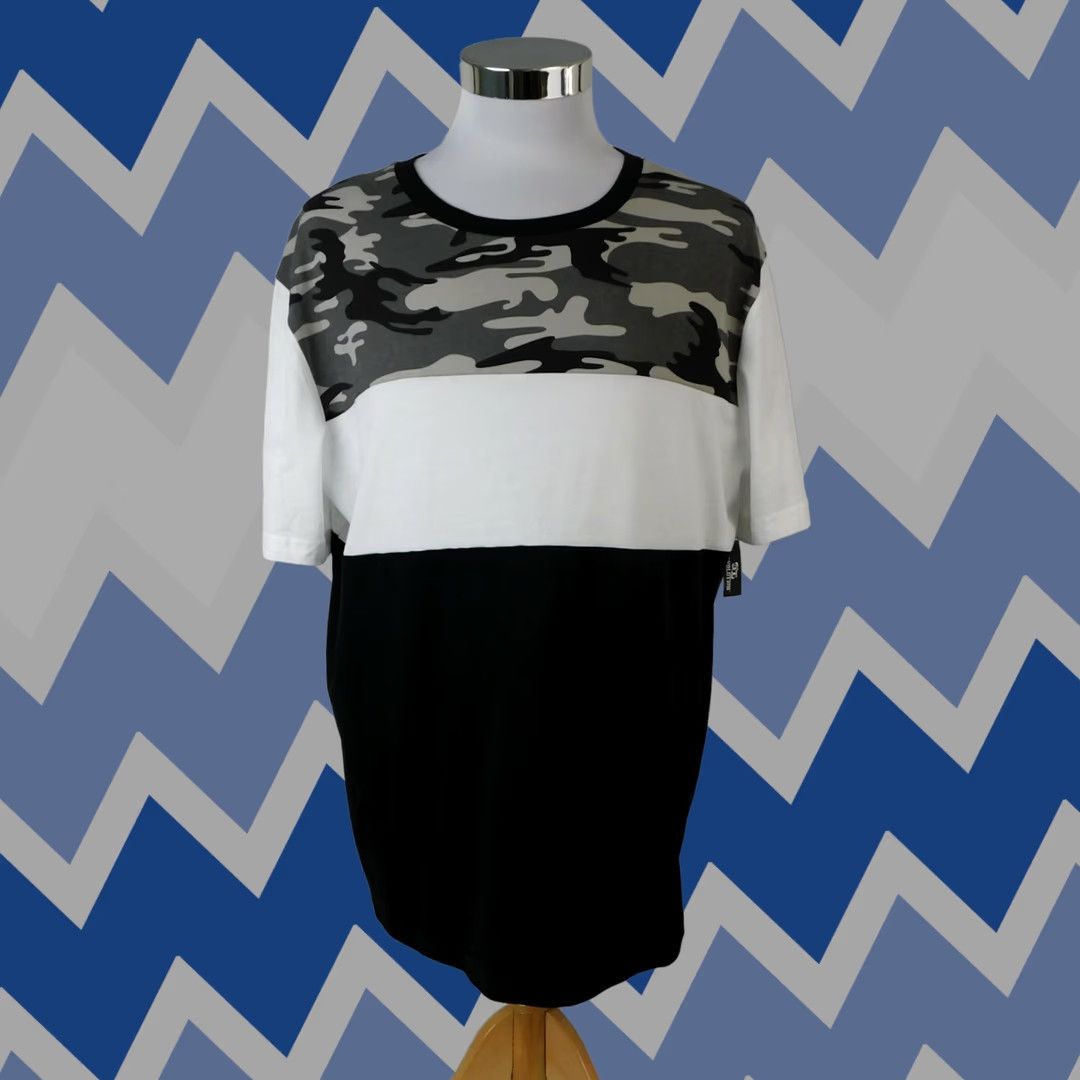Vintage OT Revolution Men's Short Sleeve Crew Neck Camouflage T-Shirt 2XL Black Cotton Blend Cotton Camouflage 2XL Mens Shirt Camouflage 90s? Size US XXL / EU 58 / 5 - 1 Thumbnail