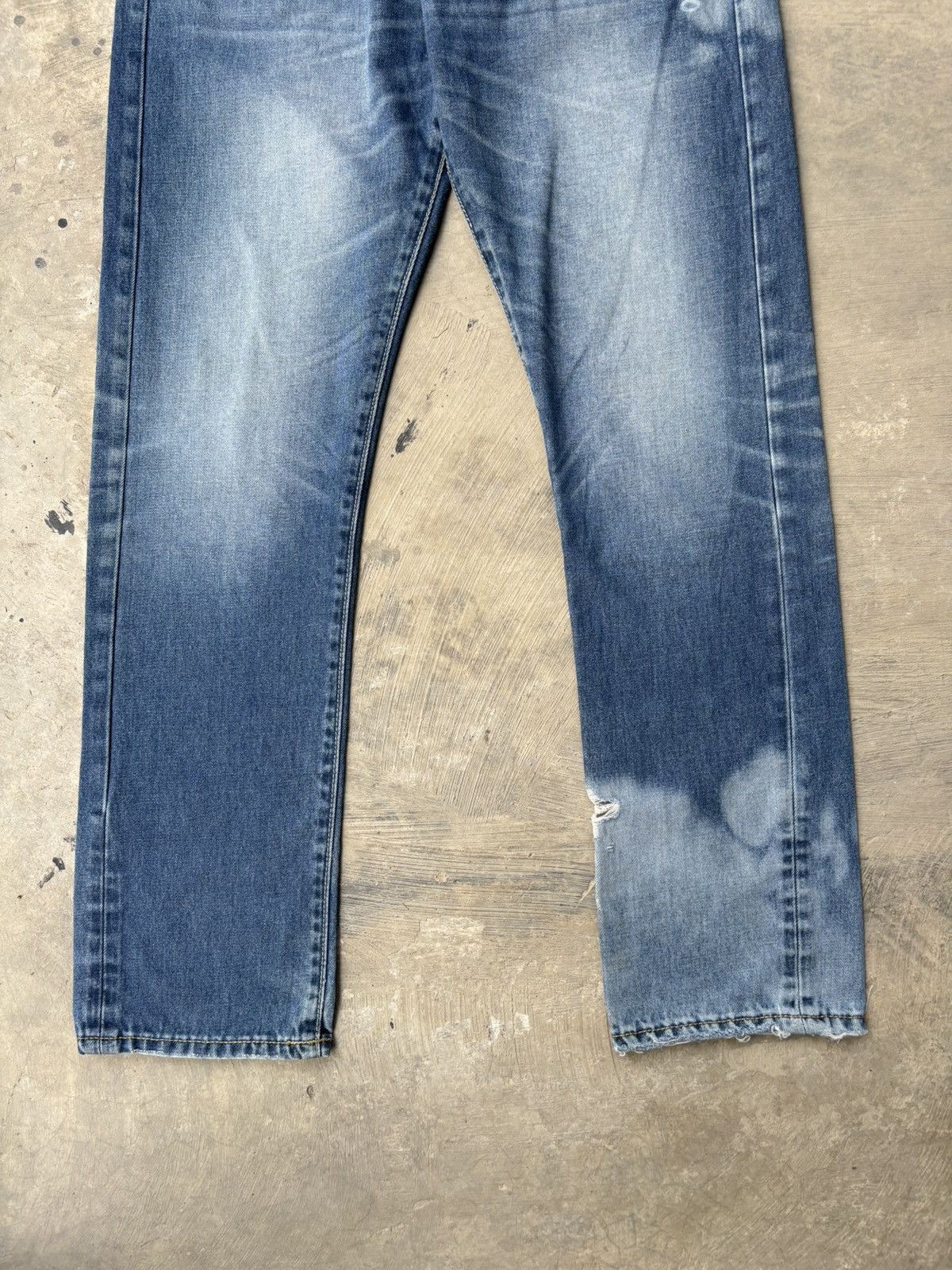 CLOT × Levi's Clot x Levi’s x Original Fake Kaws Size US 31 - 9 Thumbnail