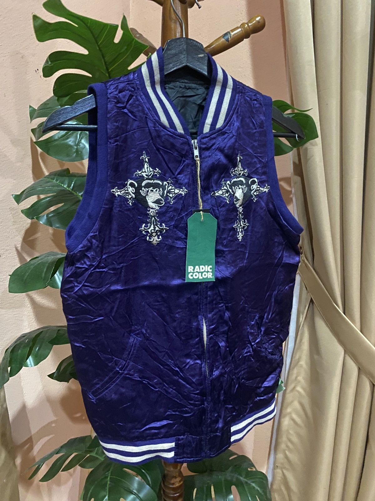 Other Radic Color Purple Satin Embroidered Gothic Skull & Monkey Size S / US 4 / IT 40 - 3 Thumbnail