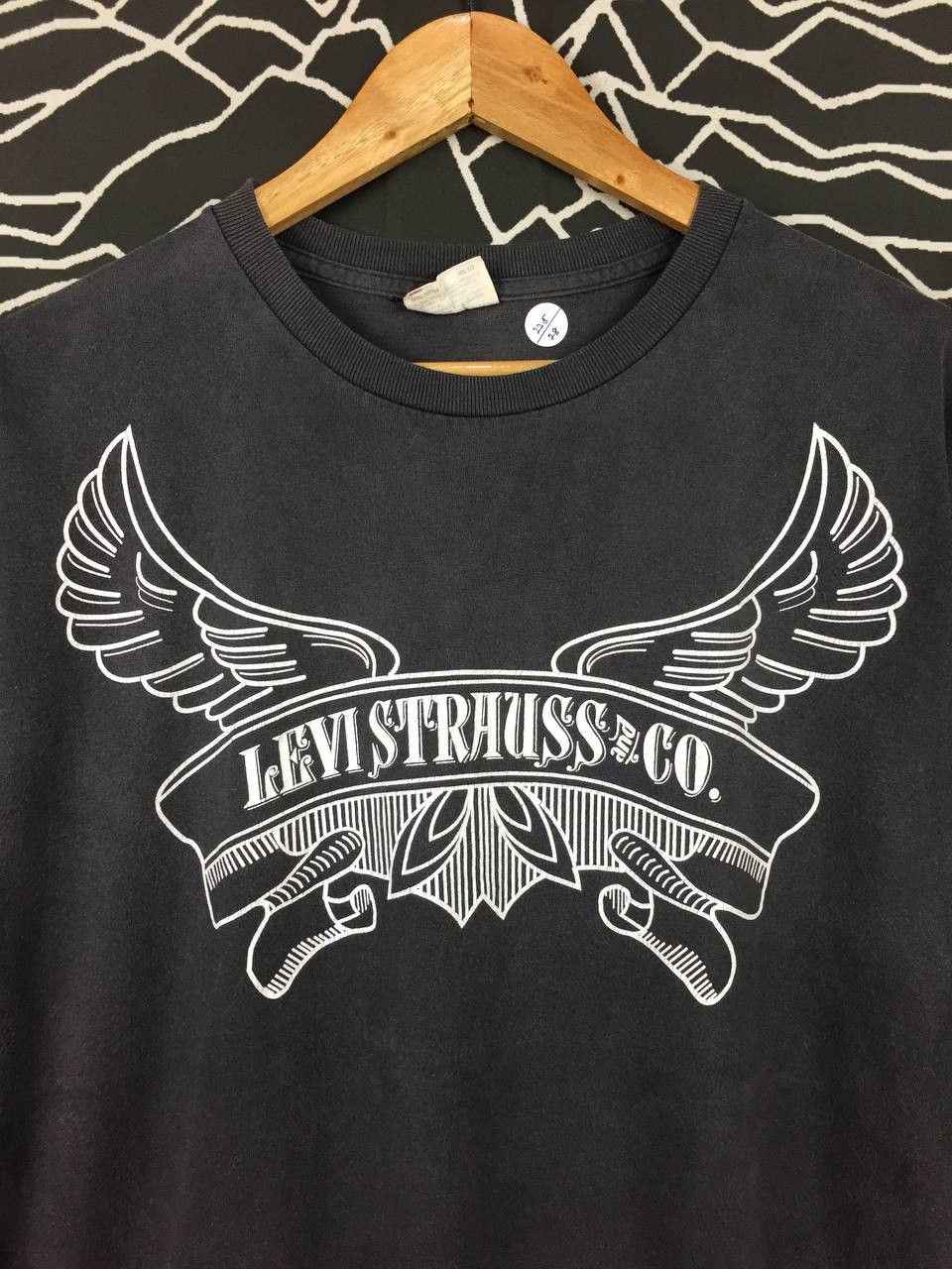 Levi's × Vintage Vtg Levi's Strauss & Co. Red Tab Big Logo Tee Size US L / EU 52-54 / 3 - 3 Thumbnail