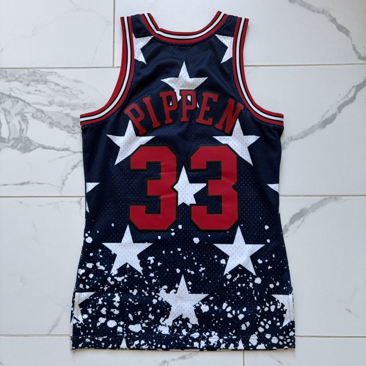 Mitchell & Ness Mitchell & Ness Scottie Pippen Chicago Bulls 1997-98 Jersey Size US S / EU 44-46 / 1 - 2 Thumbnail