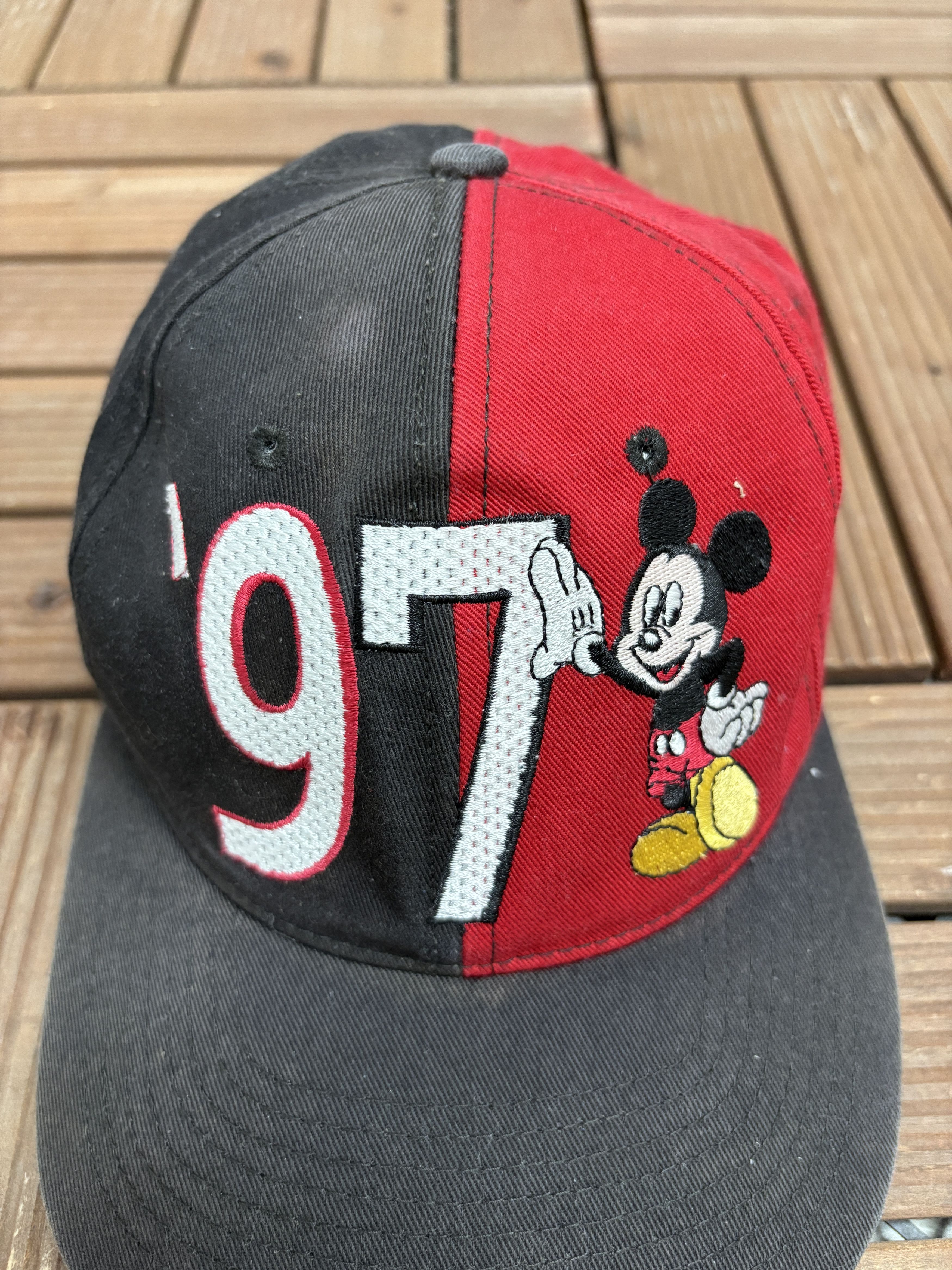 Vintage Mickey Mouse '97 Vintage Black Snap Back Hat Cap Size ONE SIZE - 3 Thumbnail