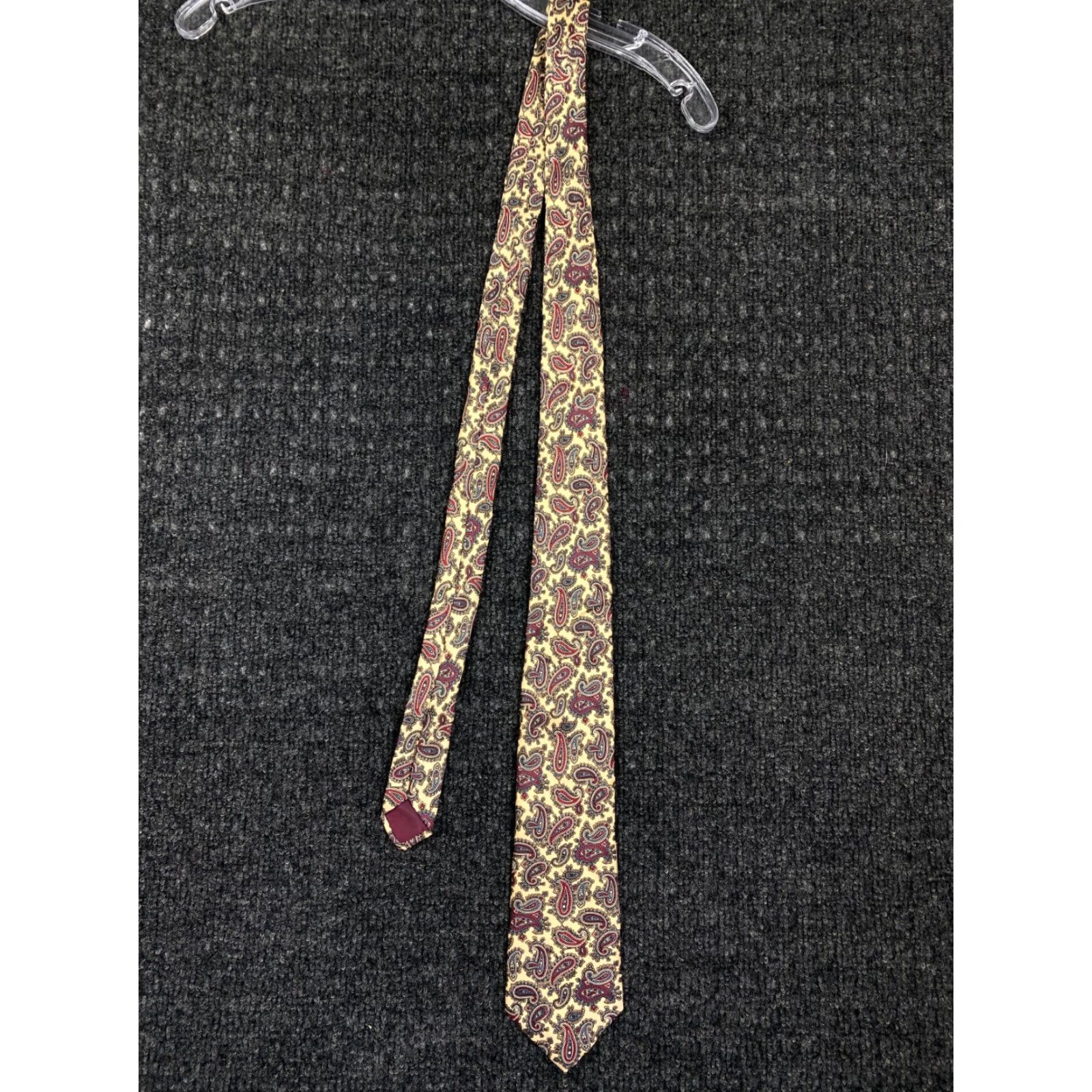Vintage **Vintage Boston Traders Tie Maroon Beige Paisley** User: Vintage Boston Traders Tie Maroon Beige Paisley Size ONE SIZE - 2 Thumbnail