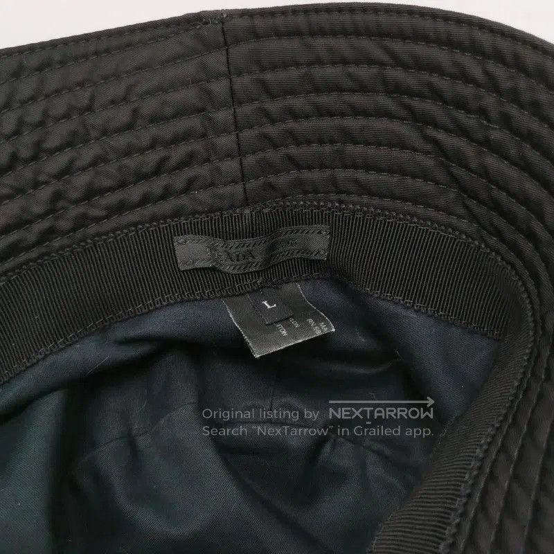 Prada Prada Solid Color Triangle Logo Bucket Hat. Size ONE SIZE - 5 Thumbnail