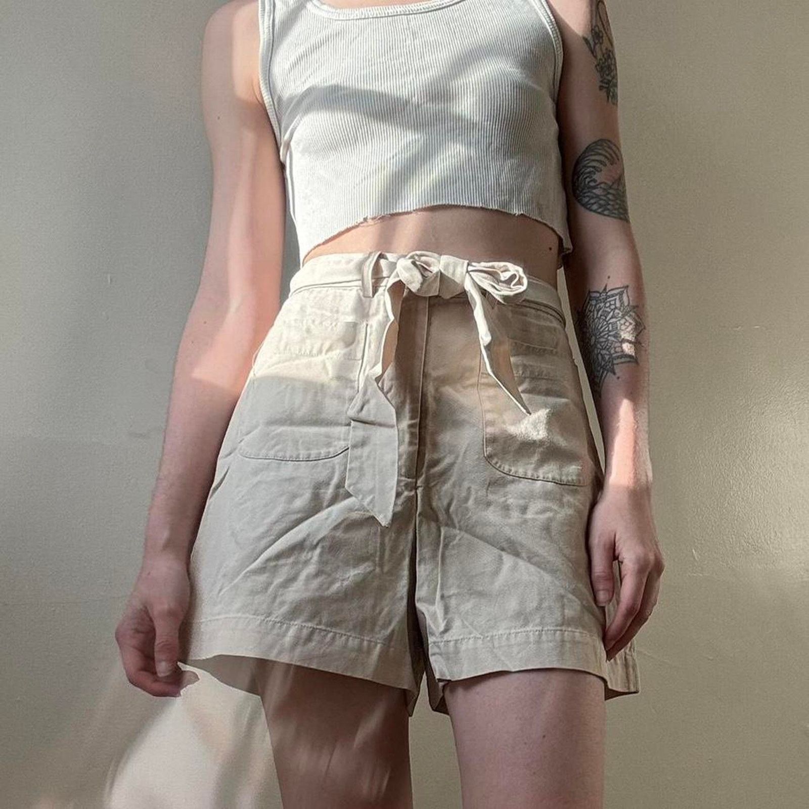 & Other Stories & Other Stories Beige Tie High Waisted Shorts 8 Prep Spring Size 30" / US 8 / IT 44 - 2 Thumbnail