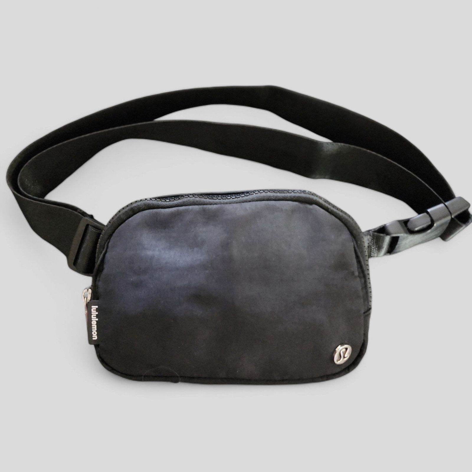 Lululemon Lululemon Everywhere Belt Bag Black Velour Belt Bag Onesize |  Grailed