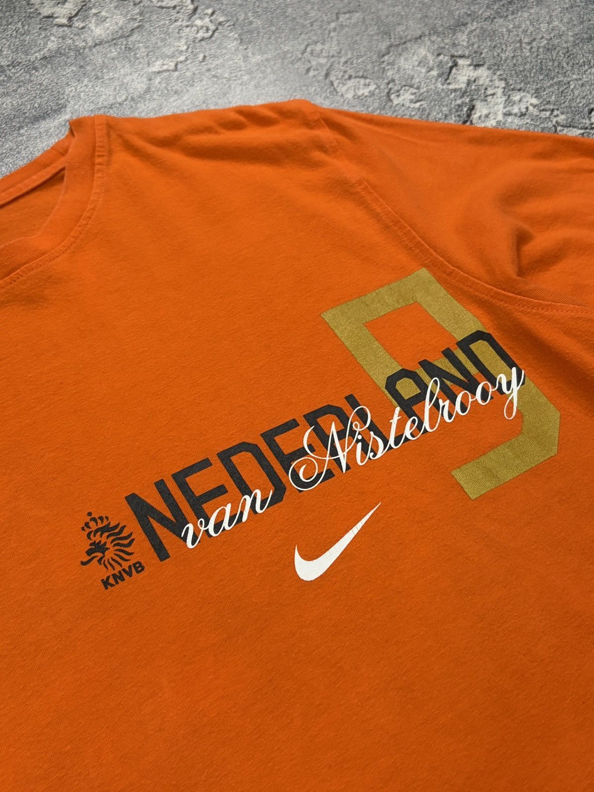 Nike Vintage Nike 2006 Netherlands V. Nistelrooy Orange T-Shirt L Size US L / EU 52-54 / 3 - 5 Thumbnail