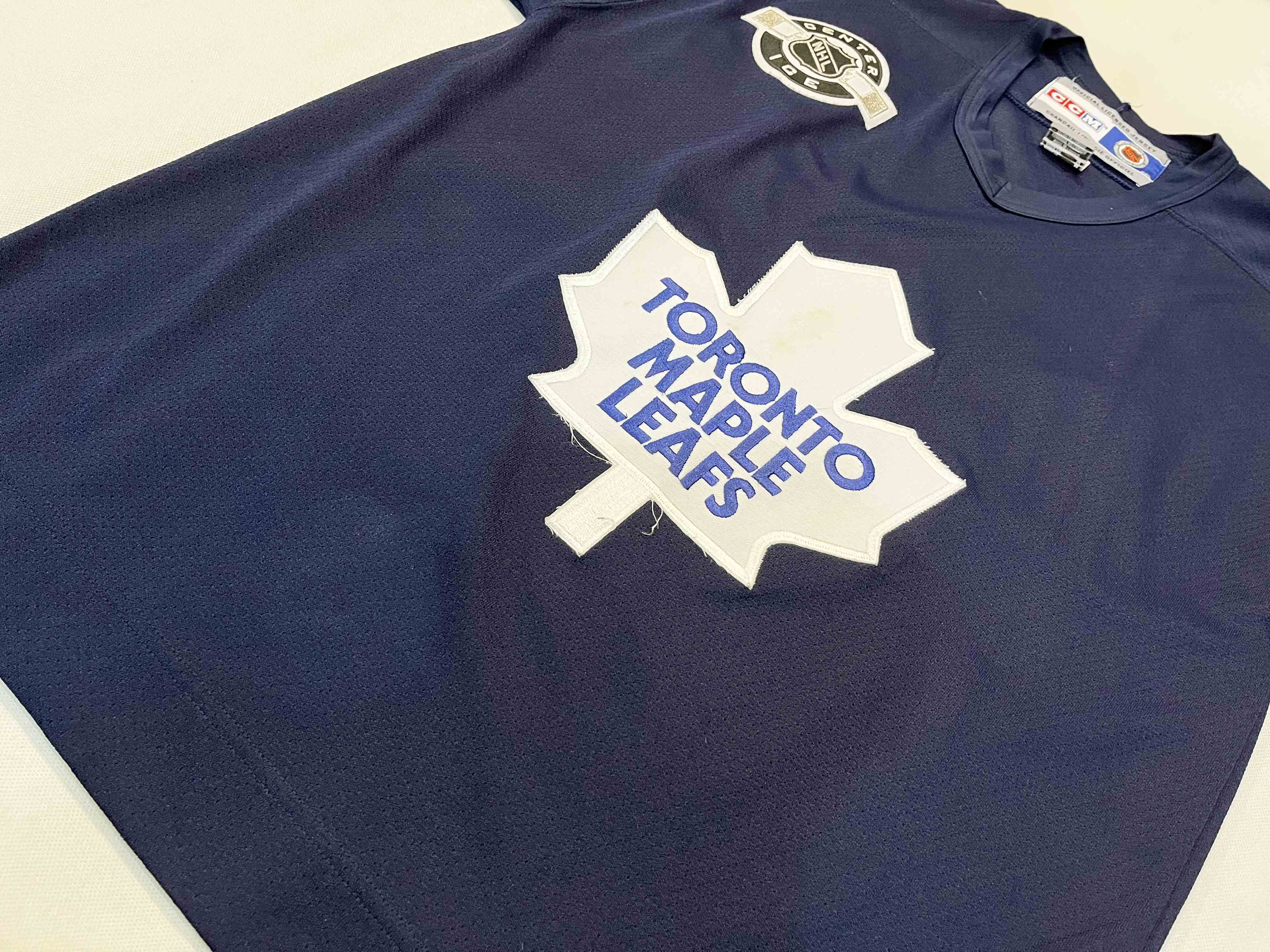 Ccm CCM Toronto Maple Leafs NHL Practice Hockey Jersey Size US M / EU 48-50 / 2 - 5 Thumbnail