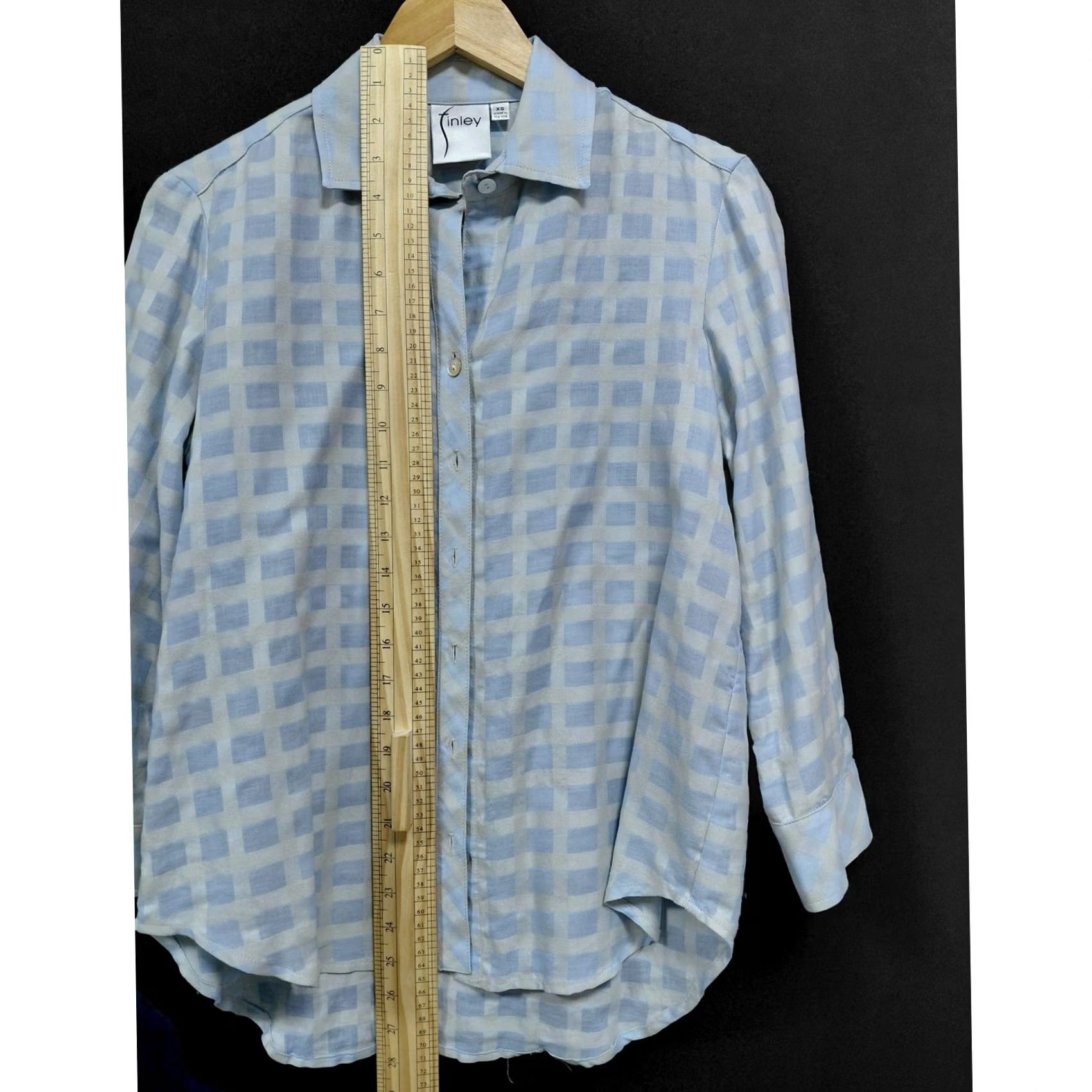 Vintage VINTAGE? No. Finley Blue Checkered Button Down Cotton Shirt Women’s XS Shirt Women XS Blue Checkered Button-Down Cotton Shirt Women’s XS Size XS / US 0-2 / IT 36-38 - 7 Thumbnail