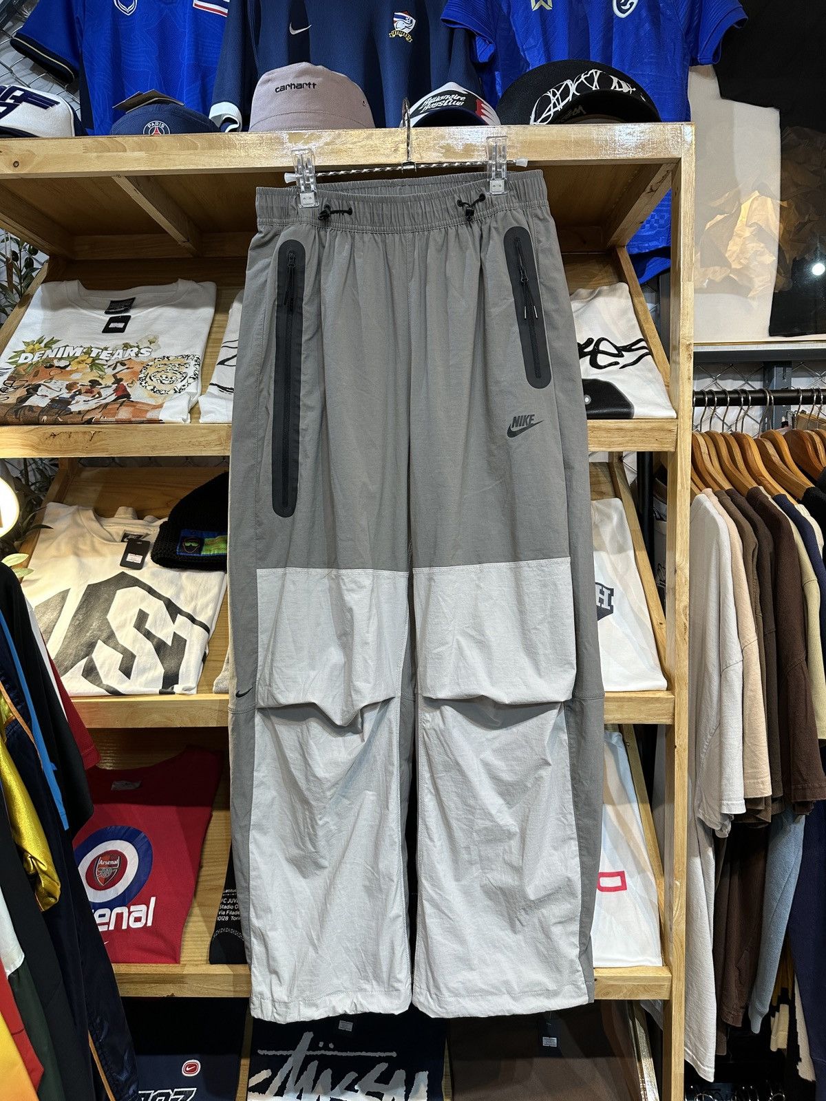Nike Nike Tech Woven Track Pants Size US 30 / EU 46 - 1 Thumbnail