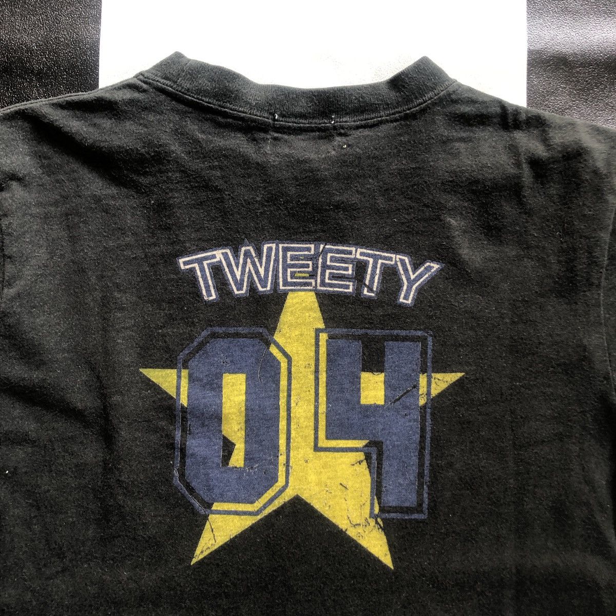 Other Vintage Looney Tunes Twenty 04 Shirt Size US XS / EU 42 / 0 - 5 Thumbnail