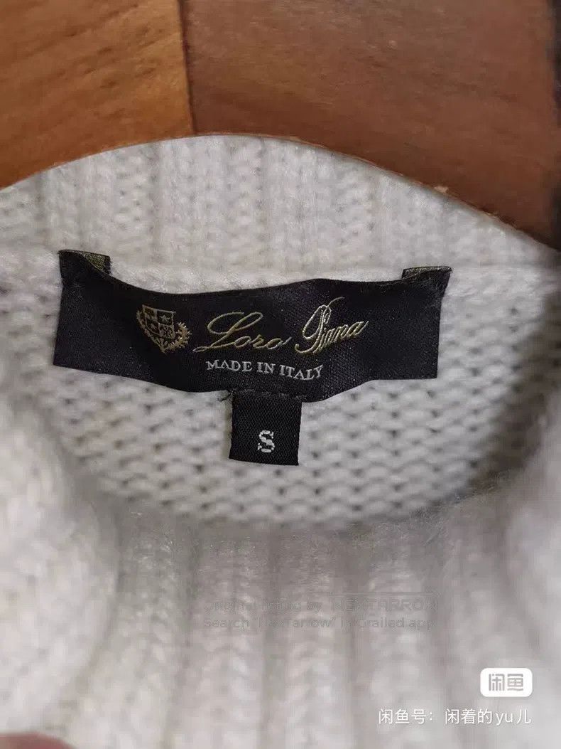 Loro Piana Loro Piana Cashmere sweater with a high collar Size S / US 4 / IT 40 - 2 Thumbnail