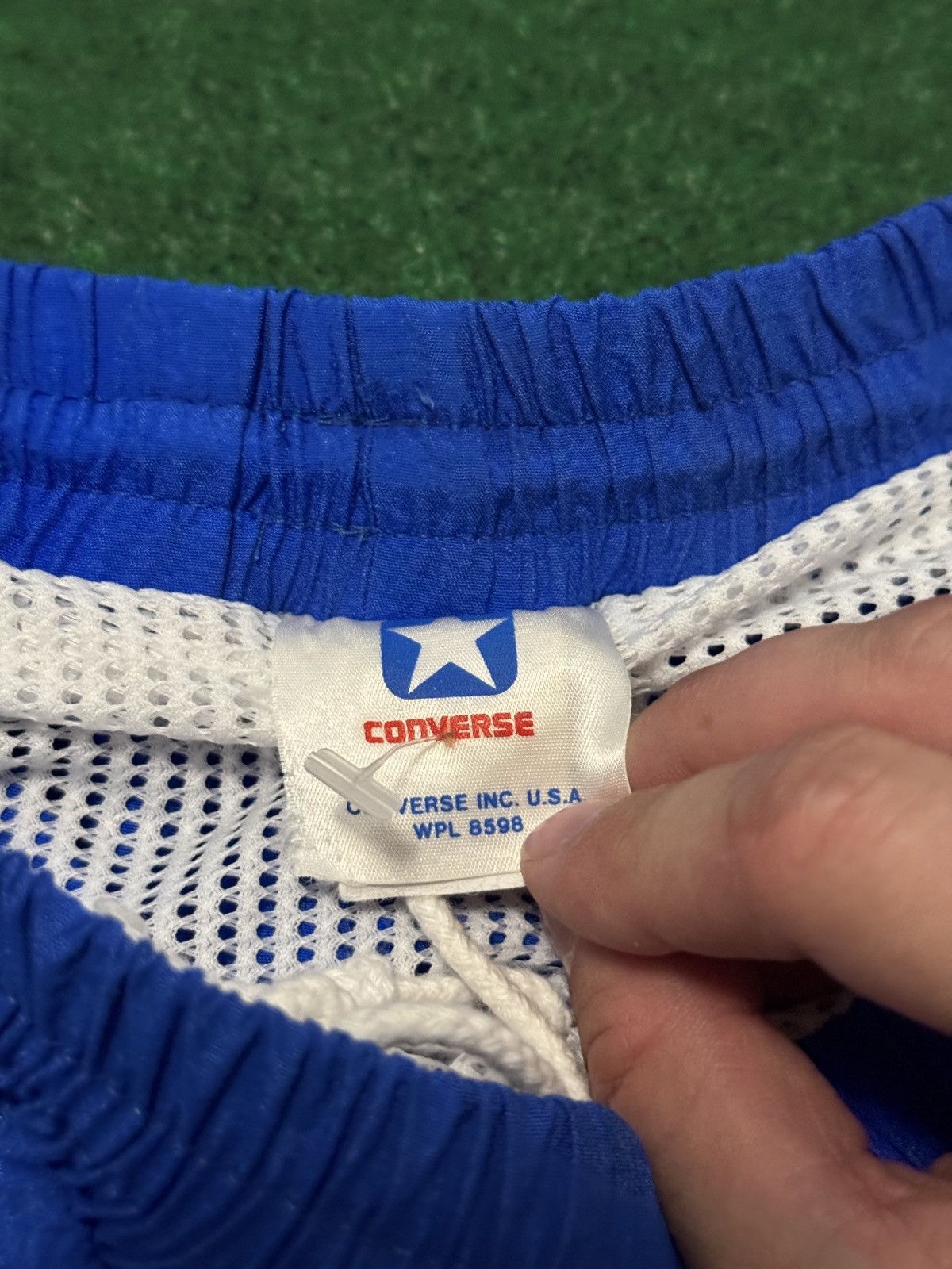 Converse Vintage 80s 90s Converse Magic Johnson Nylon Retro Shorts Size US 34 / EU 50 - 3 Thumbnail