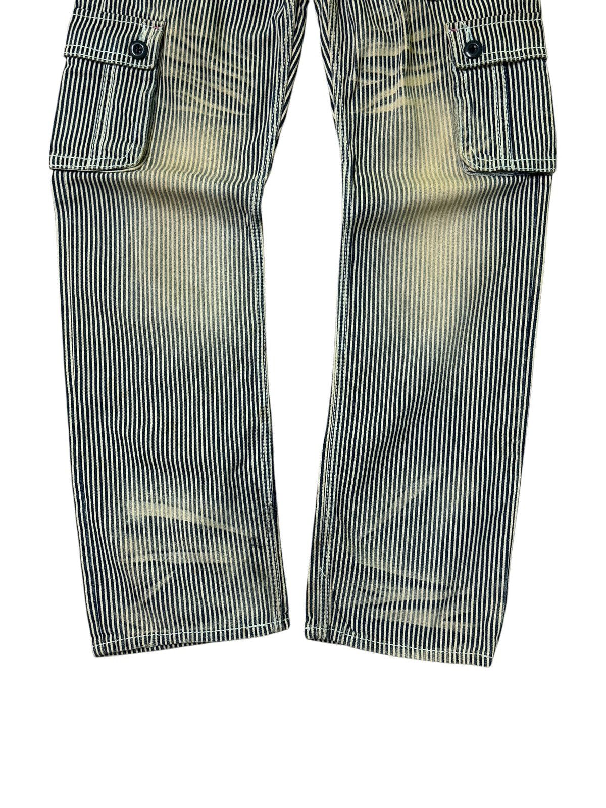 Japanese Brand HICKORY BLUE MOON BLUE CARGO ACID WASHED DISTRESSED JEANS Size US 32 / EU 48 - 7 Thumbnail