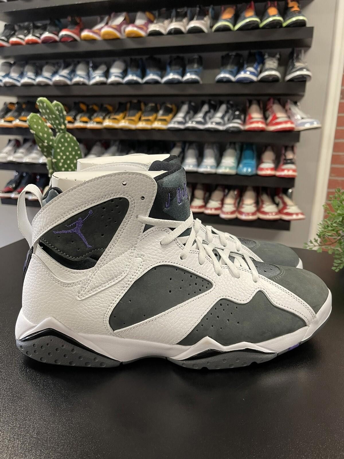 Jordan Brand Size 11.5 - Air Jordan 7 Retro Flint 2021 - CU9307-100 Size US 11.5 / EU 44-45 - 3 Thumbnail