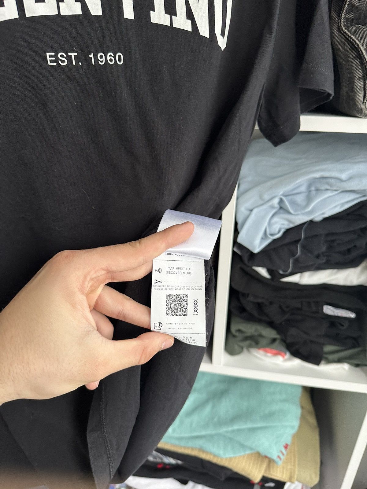 Valentino 🔥VALENTINO BIG LOGO T-SHIRT🔥 Size US S / EU 44-46 / 1 - 7 Thumbnail