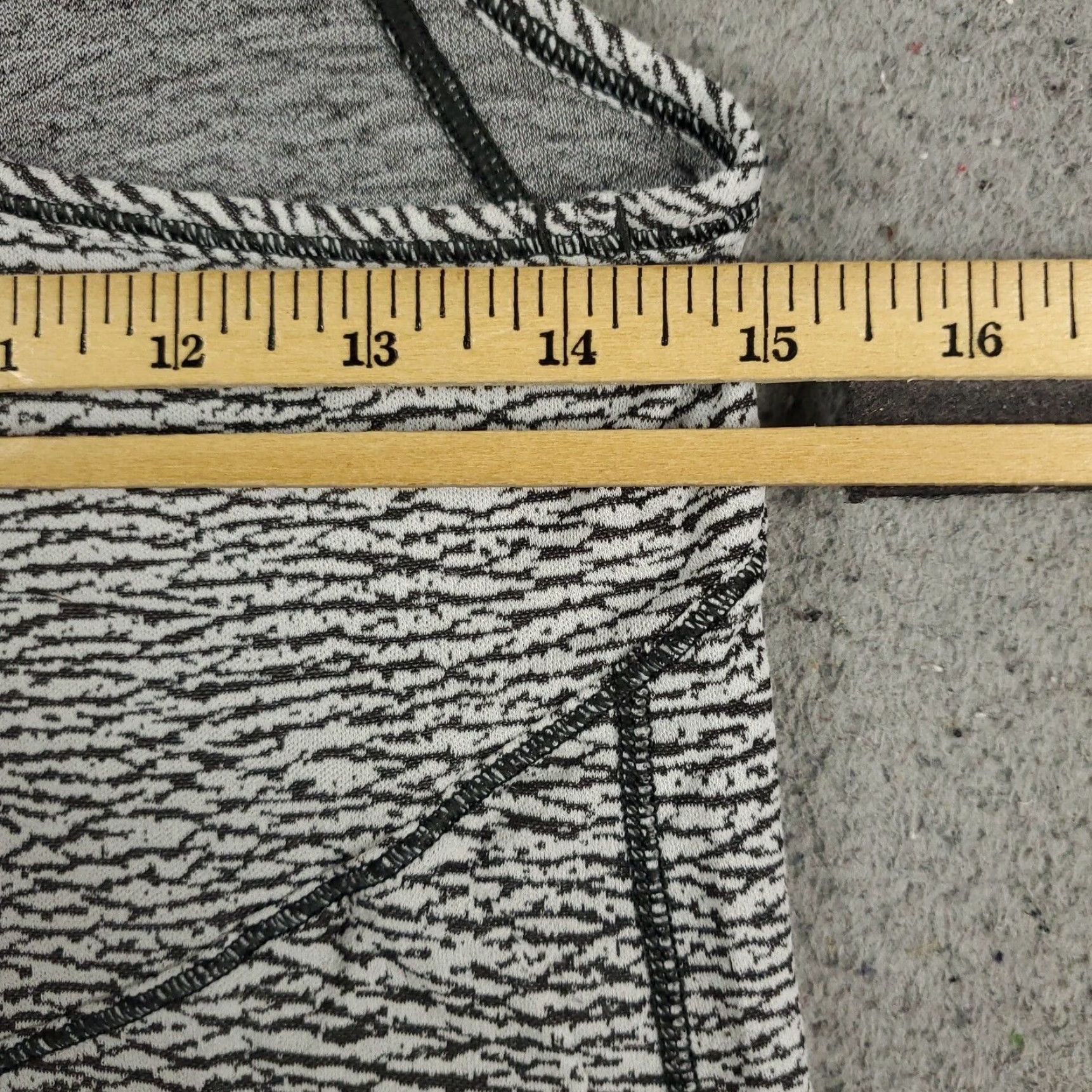 Lululemon Lululemon Tank Top Womens Size 6 Gray Long Distance Stretch Active Ladies Size M / US 6-8 / IT 42-44 - 5 Thumbnail