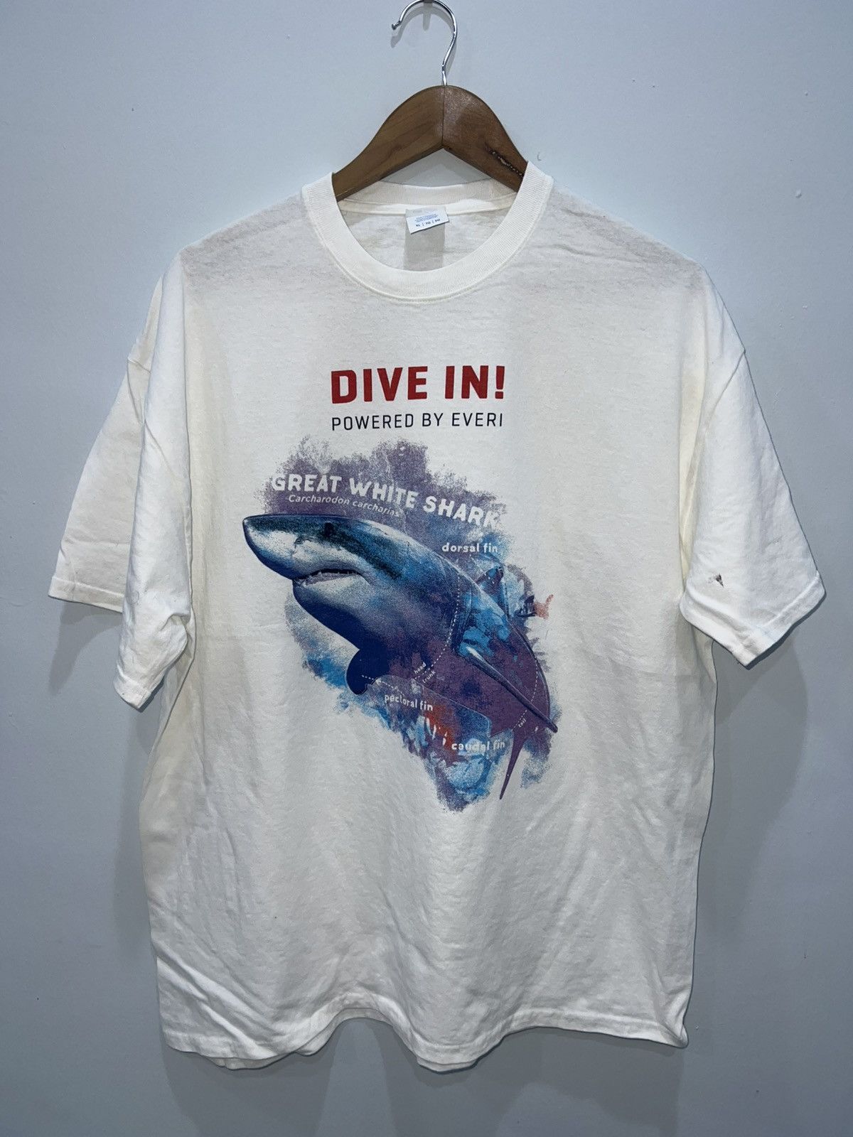 Other Great White Shark and Branding For Everi T-Shirt Size US XL / EU 56 / 4 - 1 Thumbnail