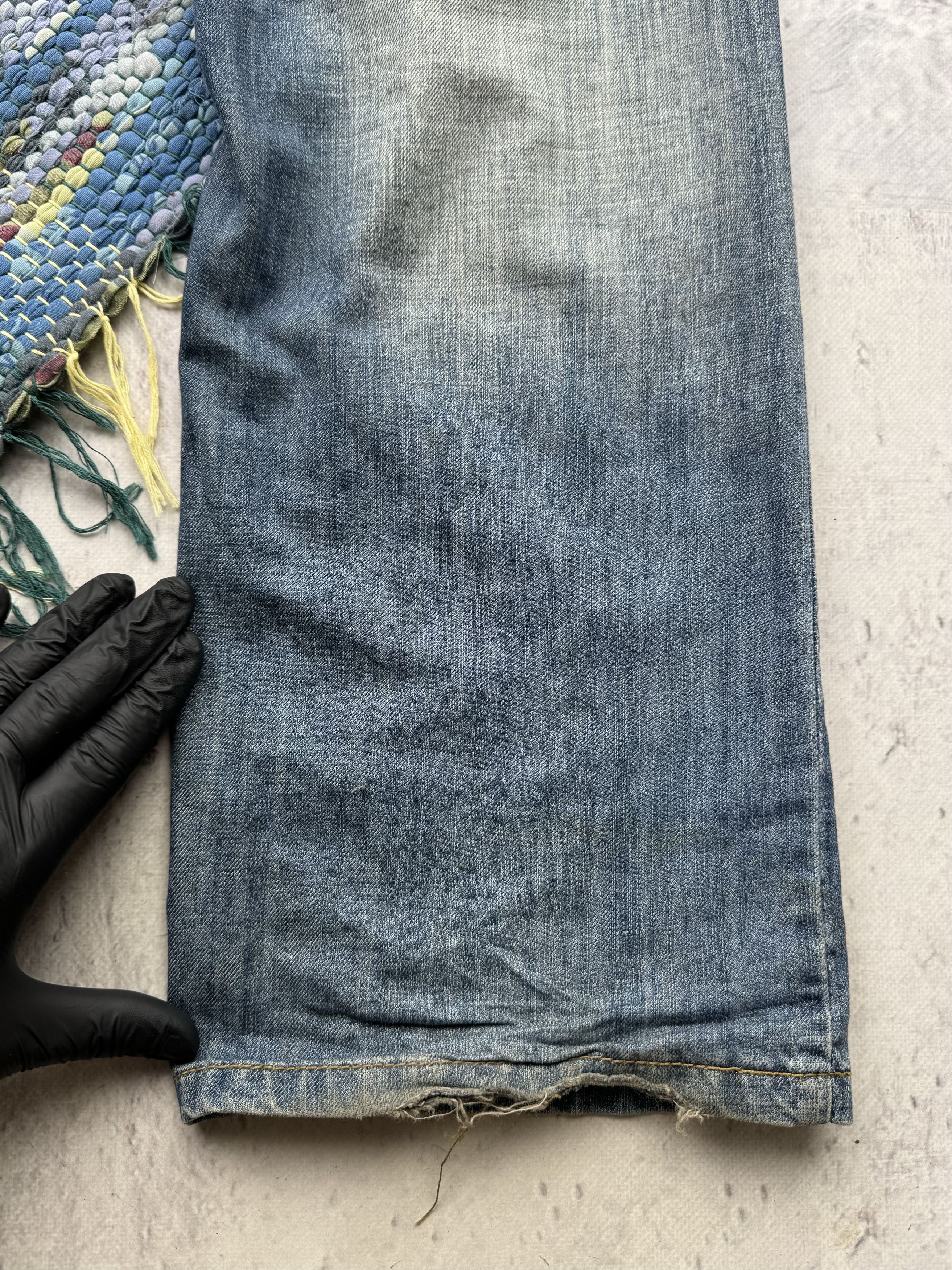 Japanese Brand Vintage Jeans With Many Metal Details A482(368) Size US 31 - 13 Thumbnail