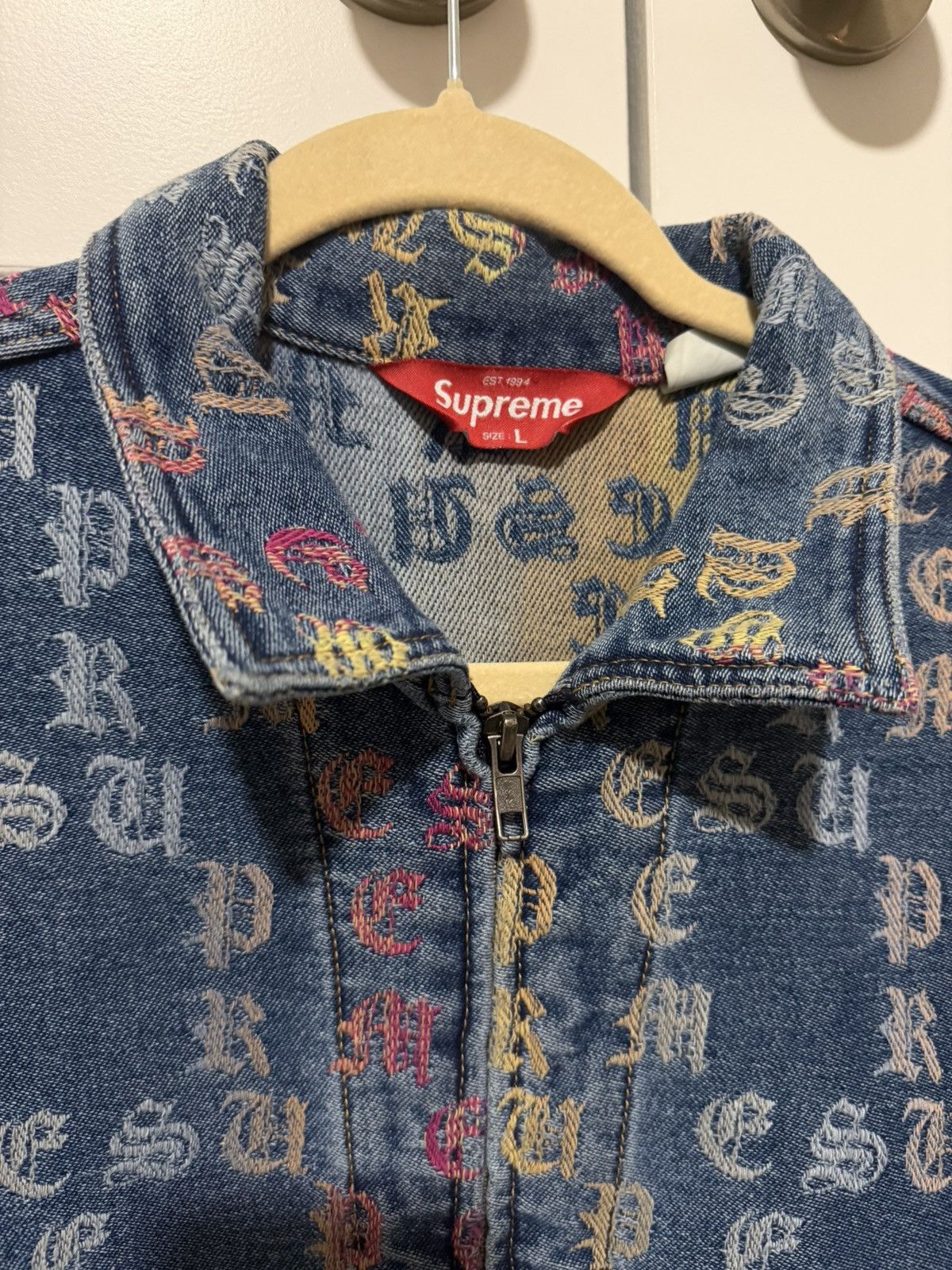 Supreme 🚨 Supreme Gradient Jacquard Denim Work Jacket – Blue (SS22)🚨 Size US L / EU 52-54 / 3 - 10 Thumbnail
