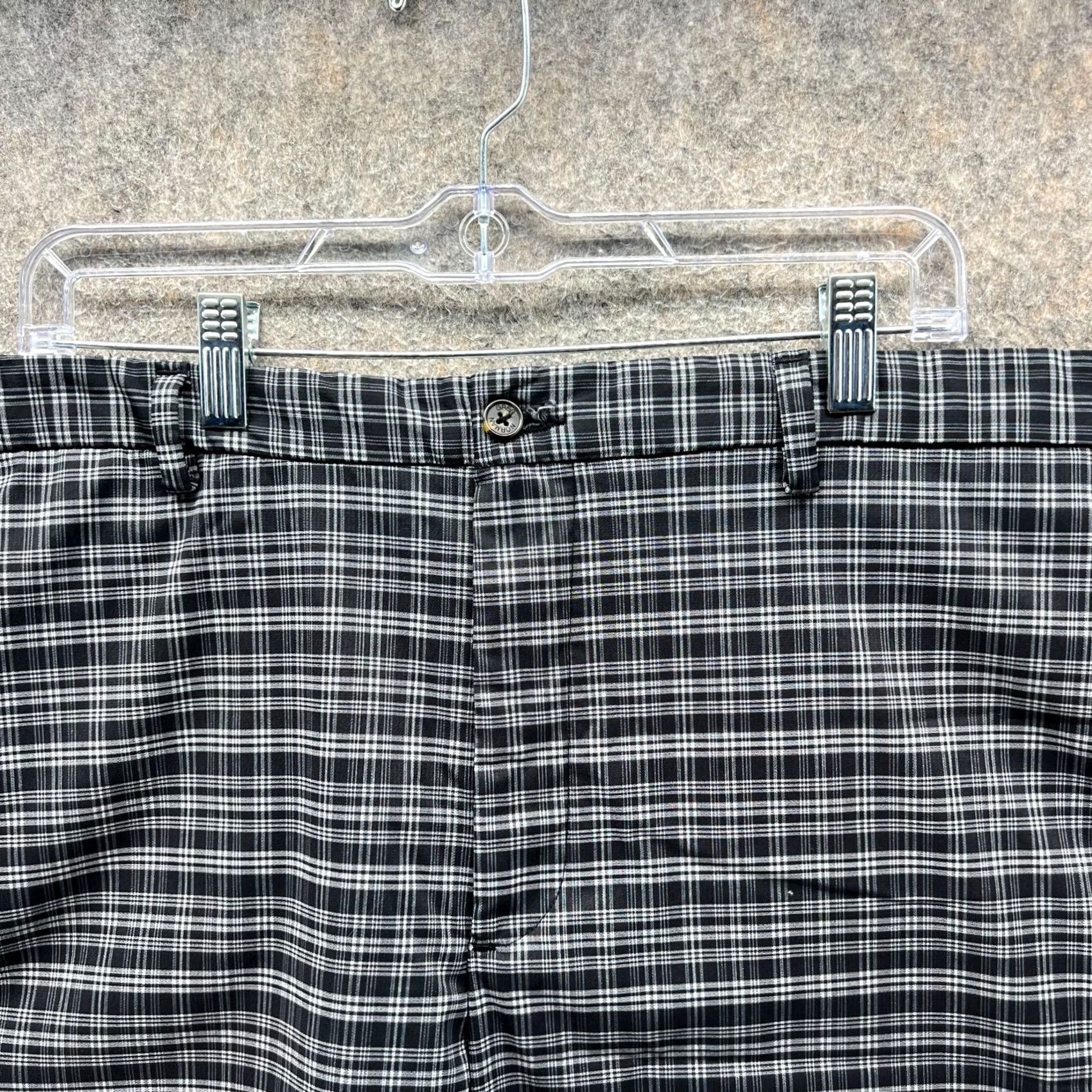 Vintage Greg Norman Shorts Mens 38 Gray Chino Flat Front Golf Golfer Plaid Stripes Vtg Size US 38 / EU 54 - 3 Thumbnail