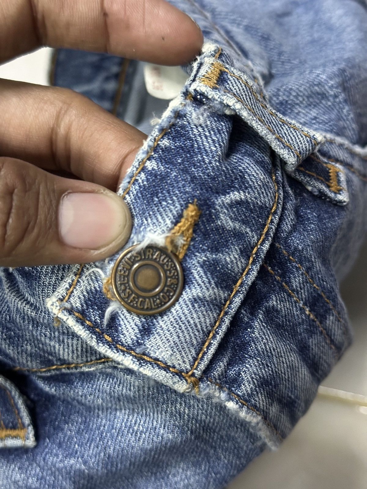Levi's Vintage Distress Levis 519 Light Washed .. Size US 29 - 13 Thumbnail