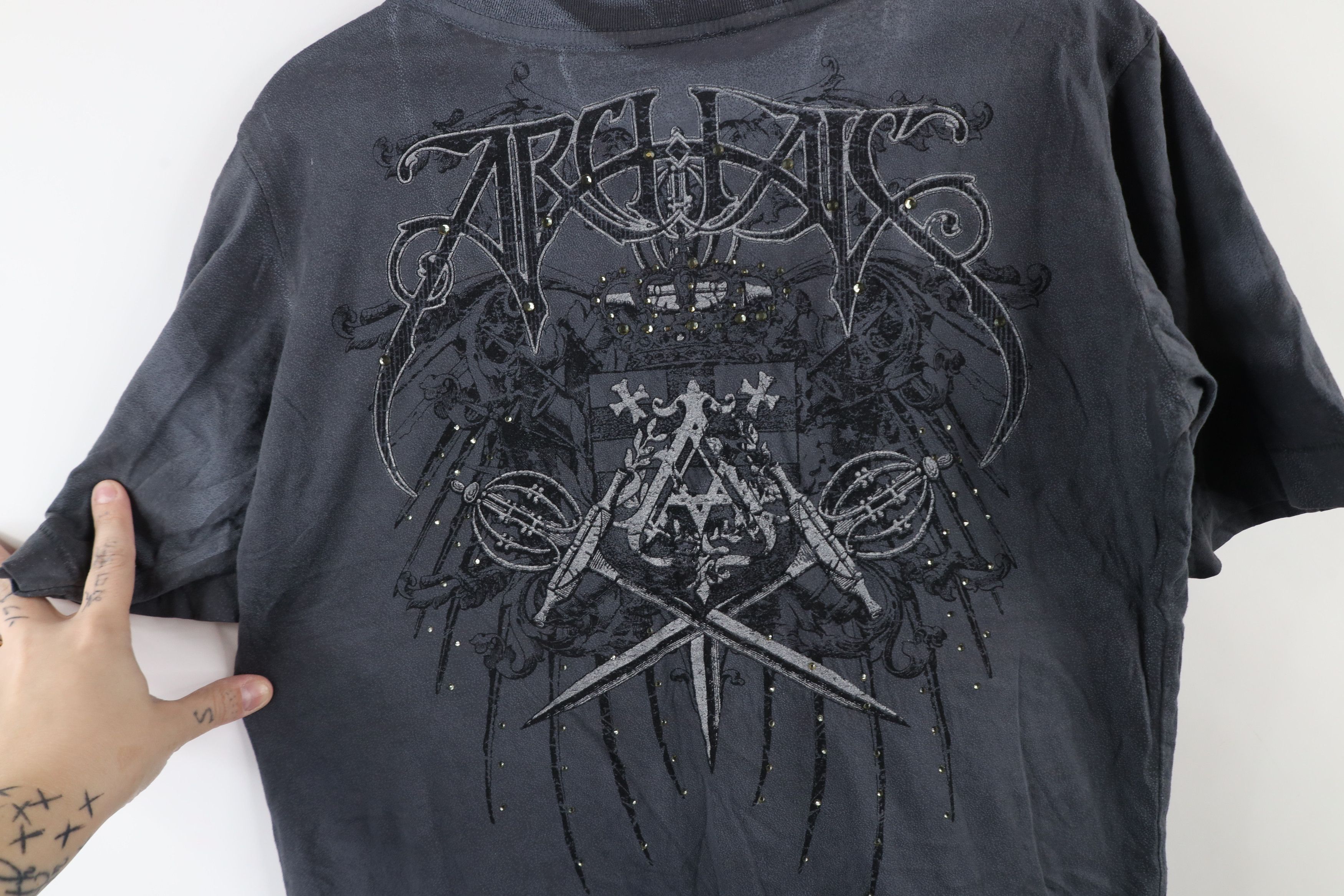 Affliction × Vintage Vintage Affliction Sword Tribal Cross UFC MMA T-Shirt USA Size XL / US 12-14 / IT 48-50 - 8 Thumbnail
