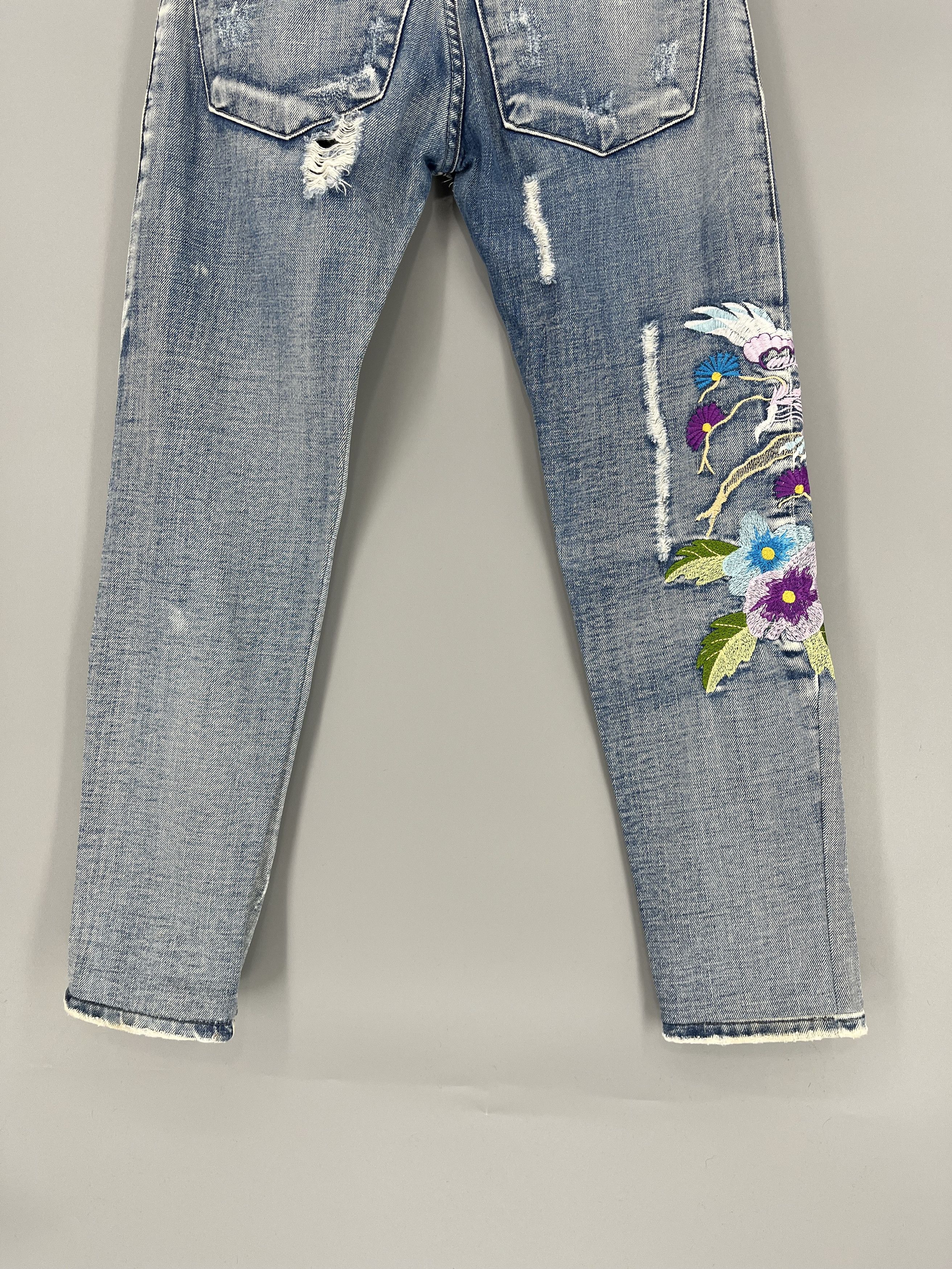 Vintage Rare Men's Jeans With Embroidered Flowers Japanese Brand Size US 28 / EU 44 - 9 Thumbnail