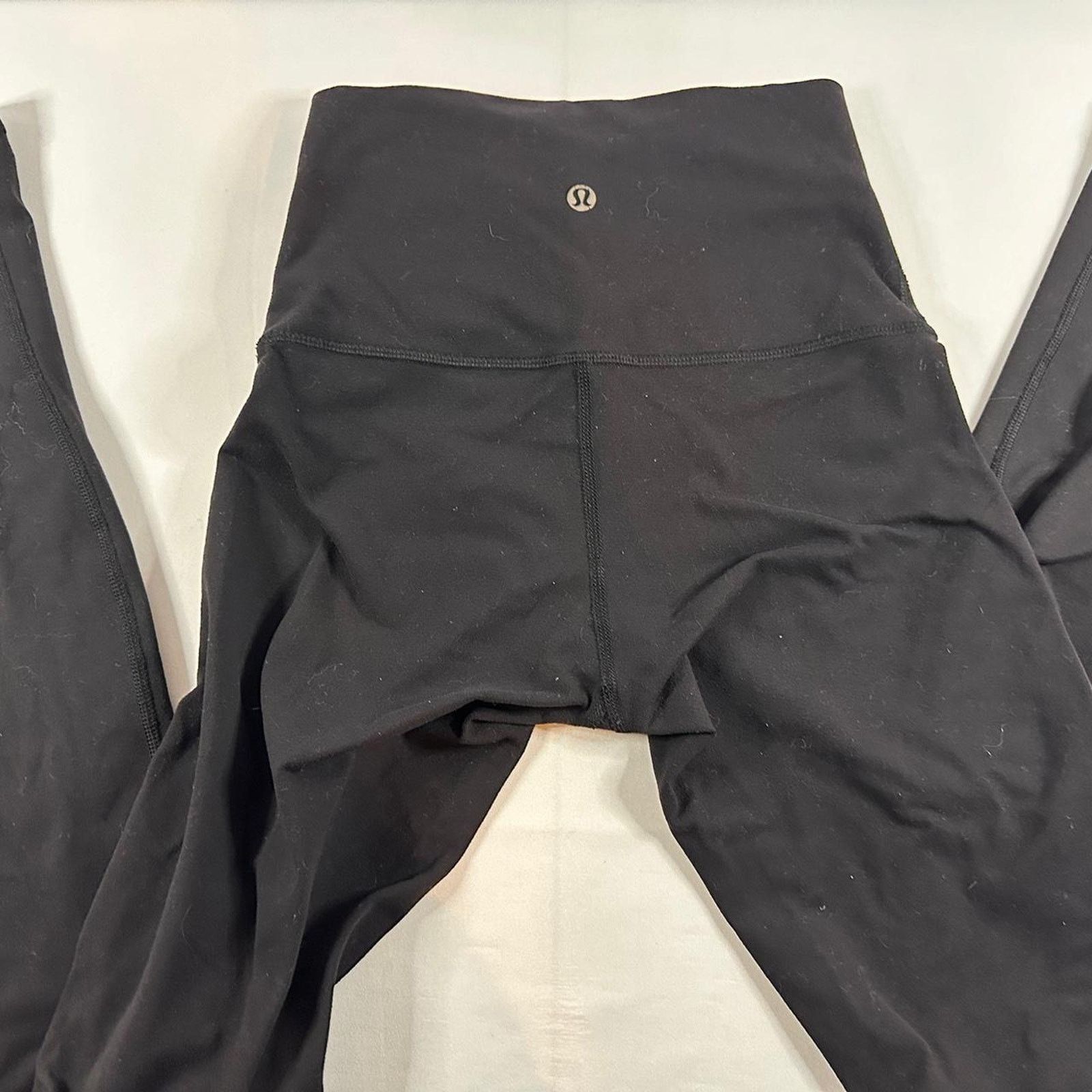 Lululemon Lululemon Align Gym/ Yoga Leggings Black Size 2 Size 26" / US 2 / IT 38 - 1 Thumbnail