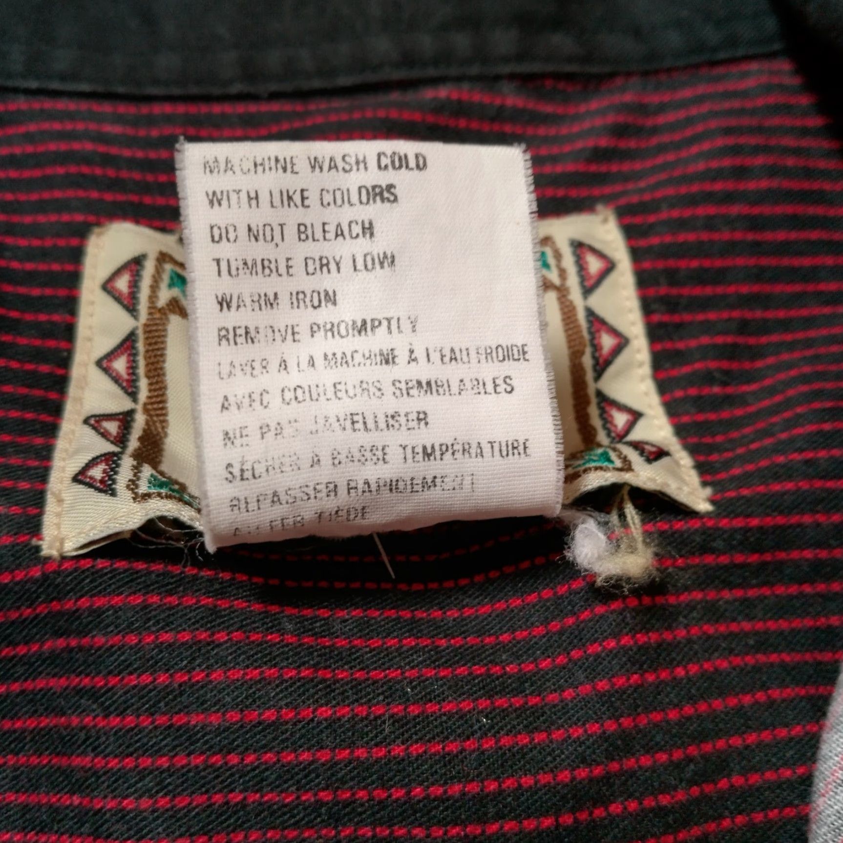 Wrangler VINTAGE Wrangler Shirt Women XL Red Black Stripe Southwestern Geometric Western Button-Up Size XL / US 12-14 / IT 48-50 - 4 Thumbnail