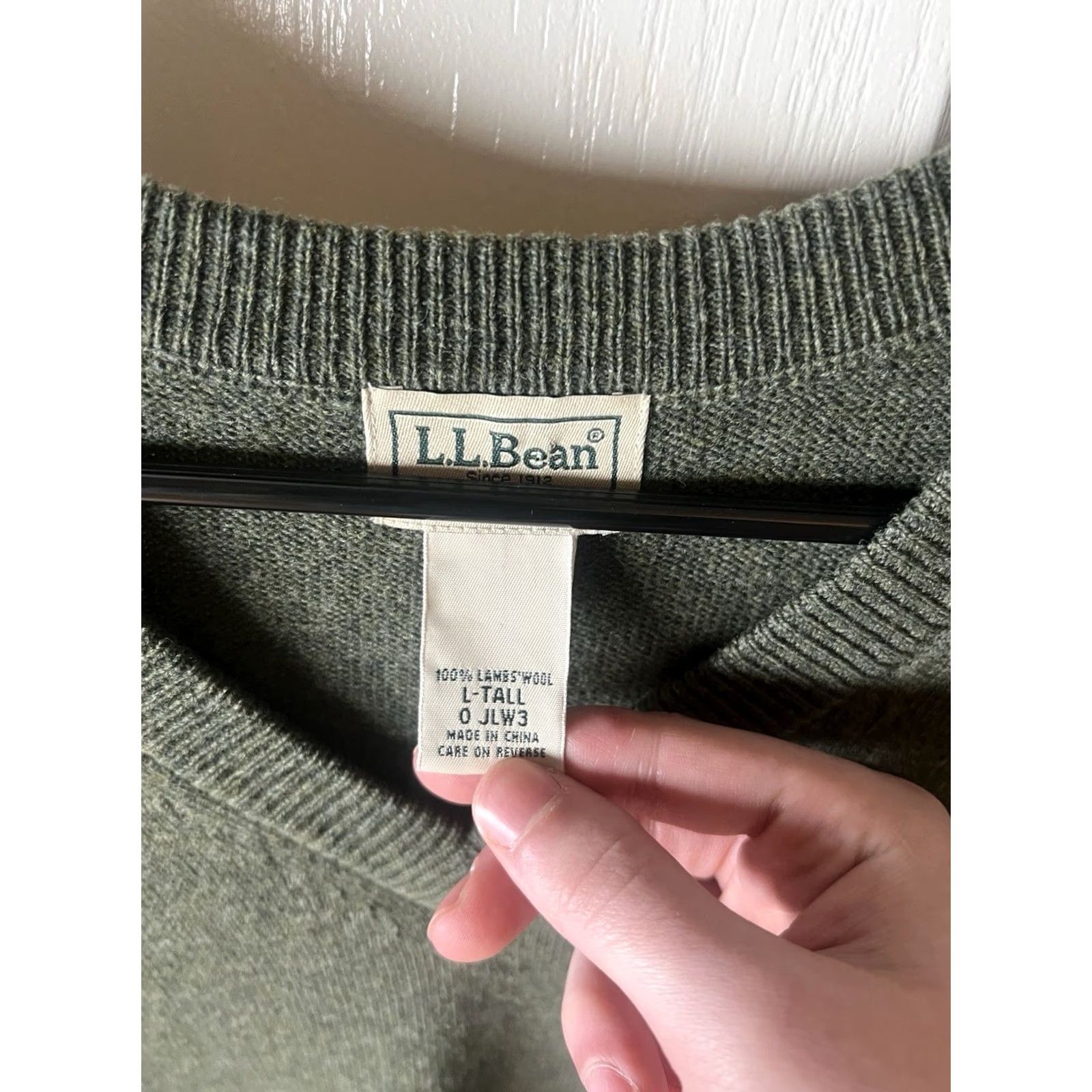 Vintage VINTAGE LL Bean Vest Shirt Mens LT Green 100% Lambs Wool V-Neck Knit All Seasons Classic Preppy Size US L / EU 52-54 / 3 - 4 Thumbnail